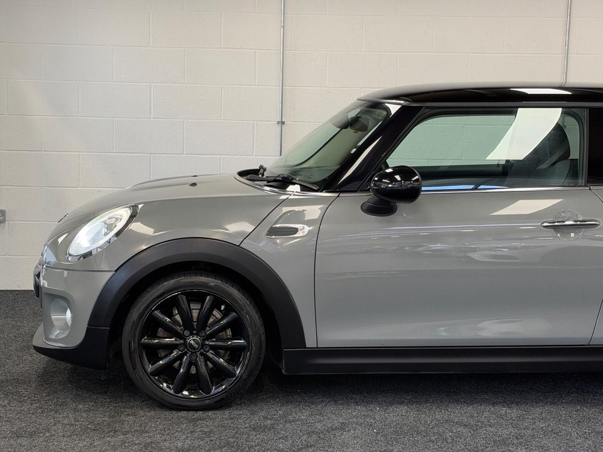 2017 MINI Hatch - Thumbnail 7