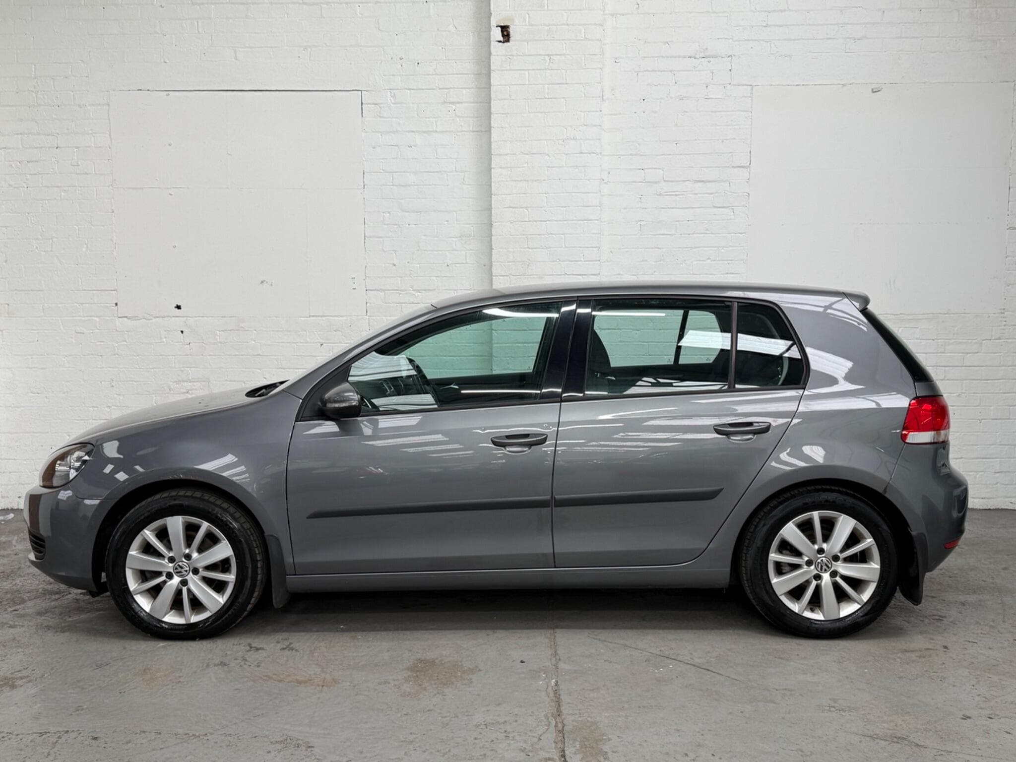 2011 Volkswagen Golf - Thumbnail 11