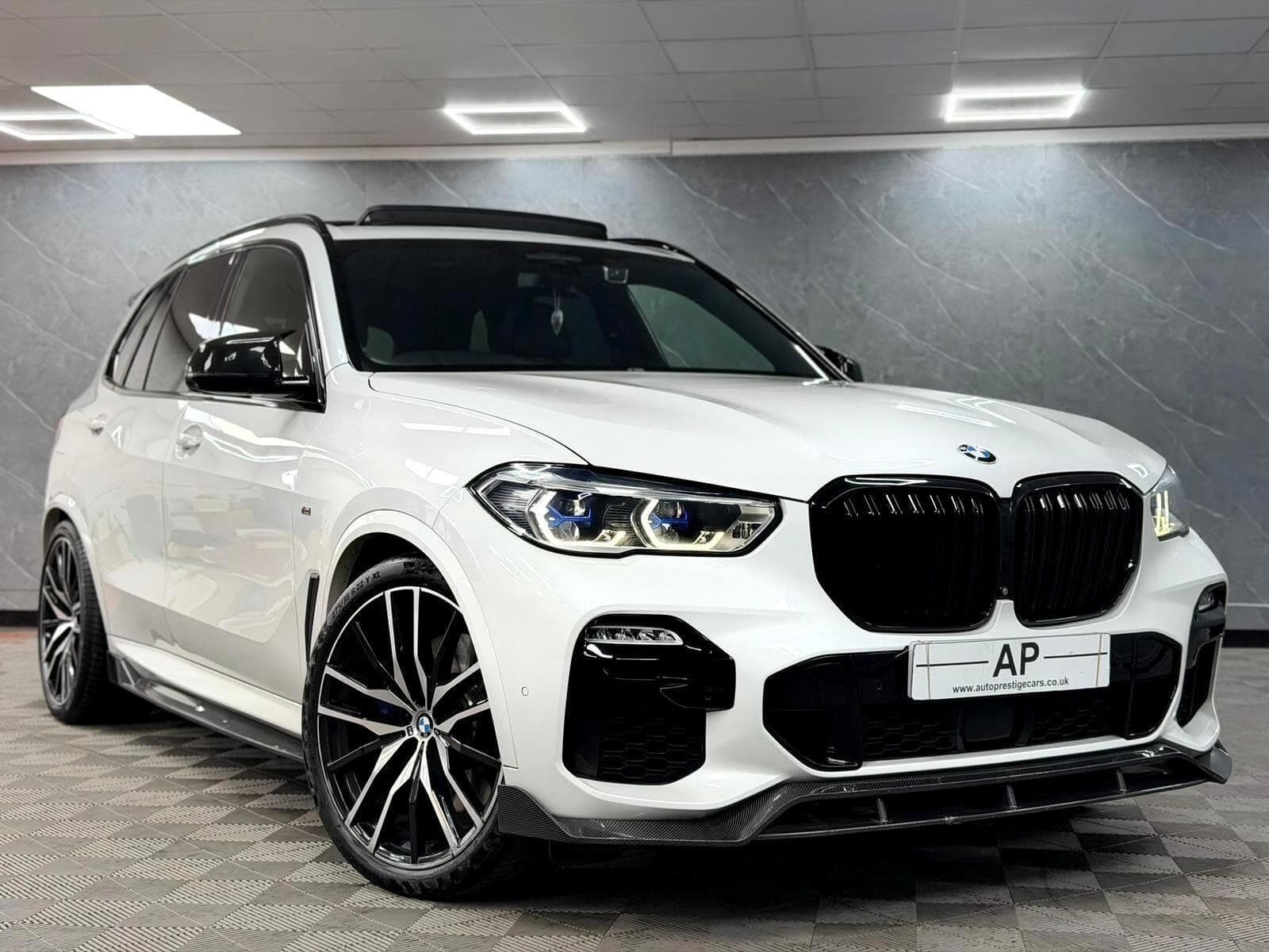 2018 BMW X5 - Thumbnail 21