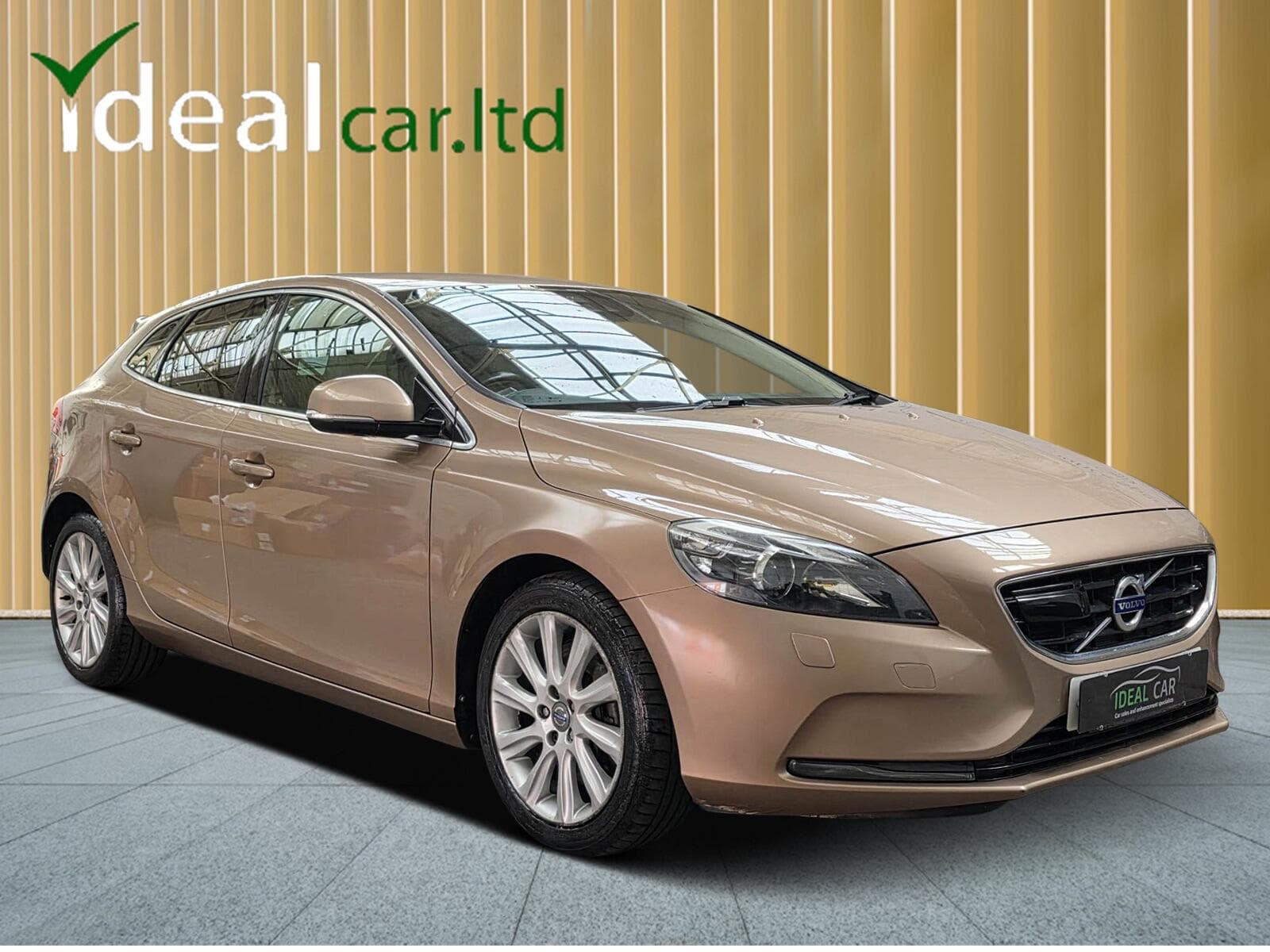 2013 Volvo V40 - Main
