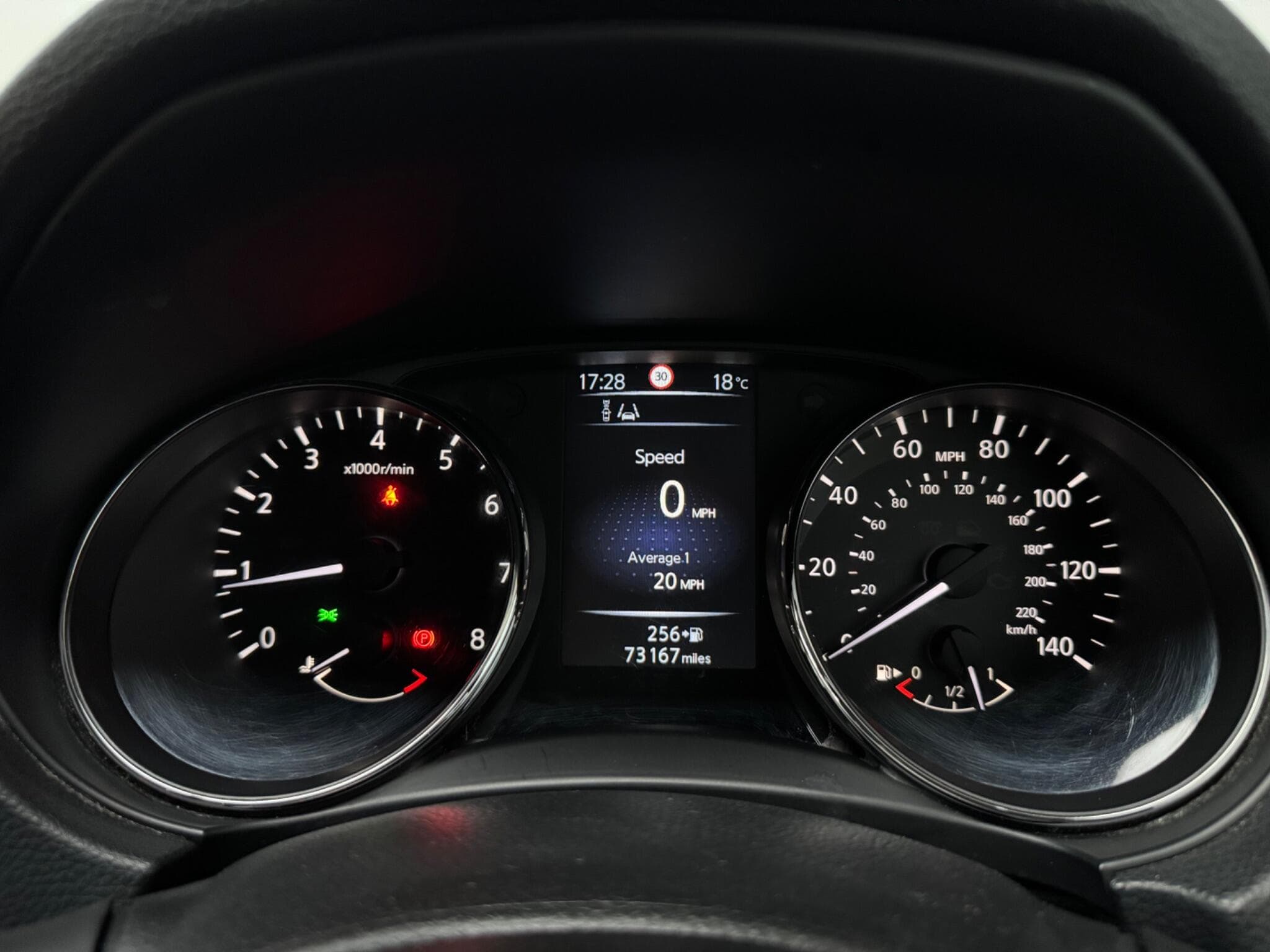 2016 Nissan Qashqai - Thumbnail 14