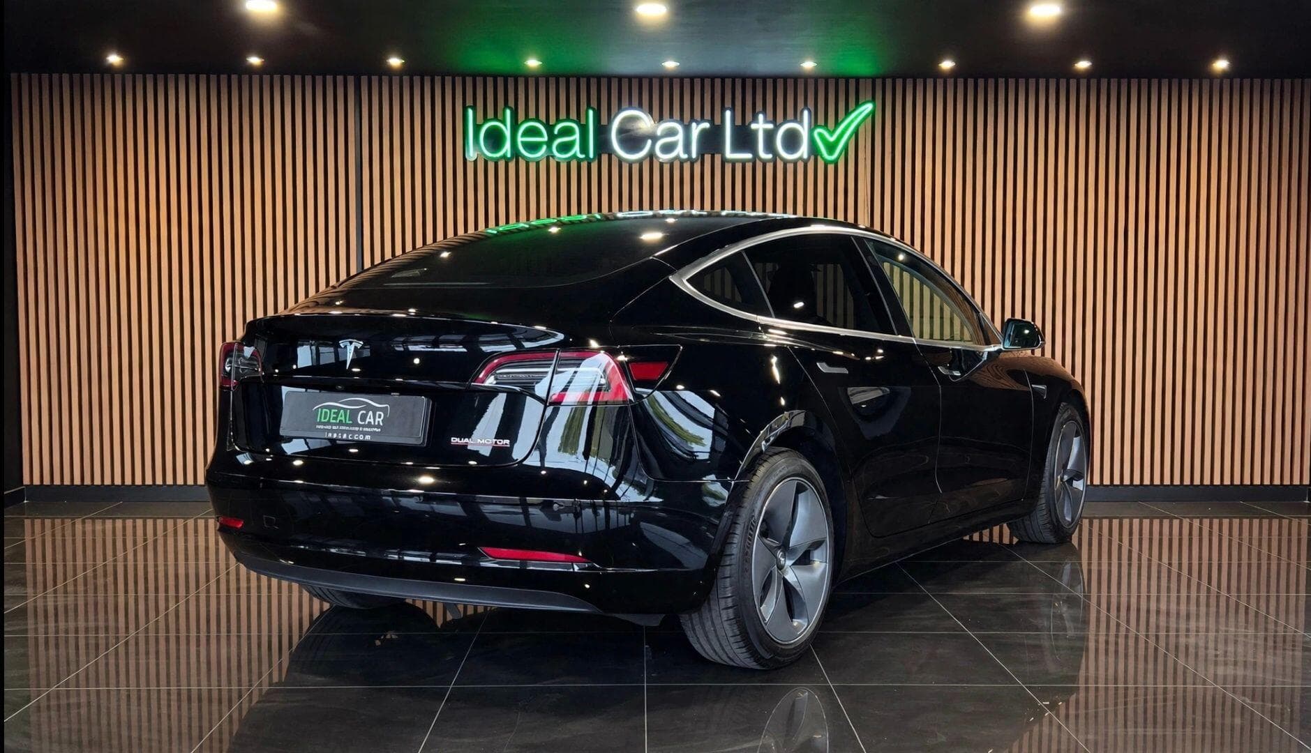 2019 Tesla Model 3 - Thumbnail 8