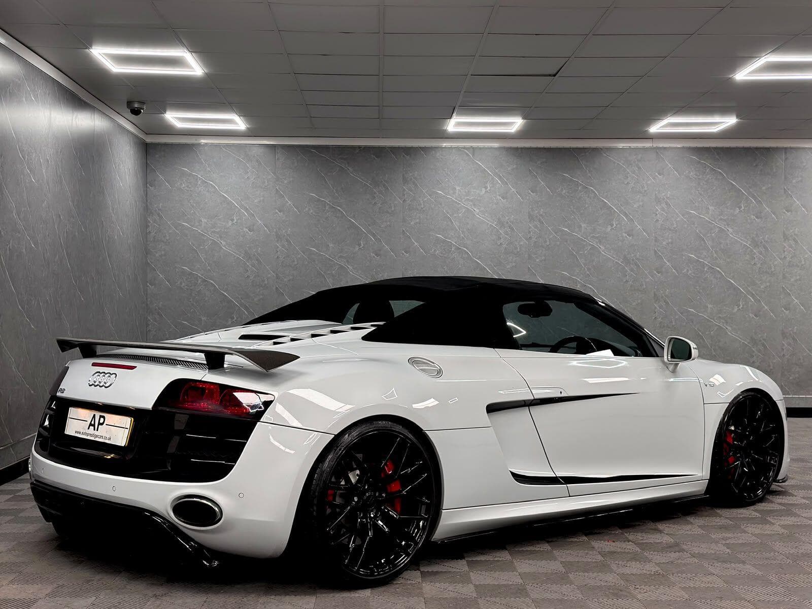 2010 Audi R8 - Thumbnail 42