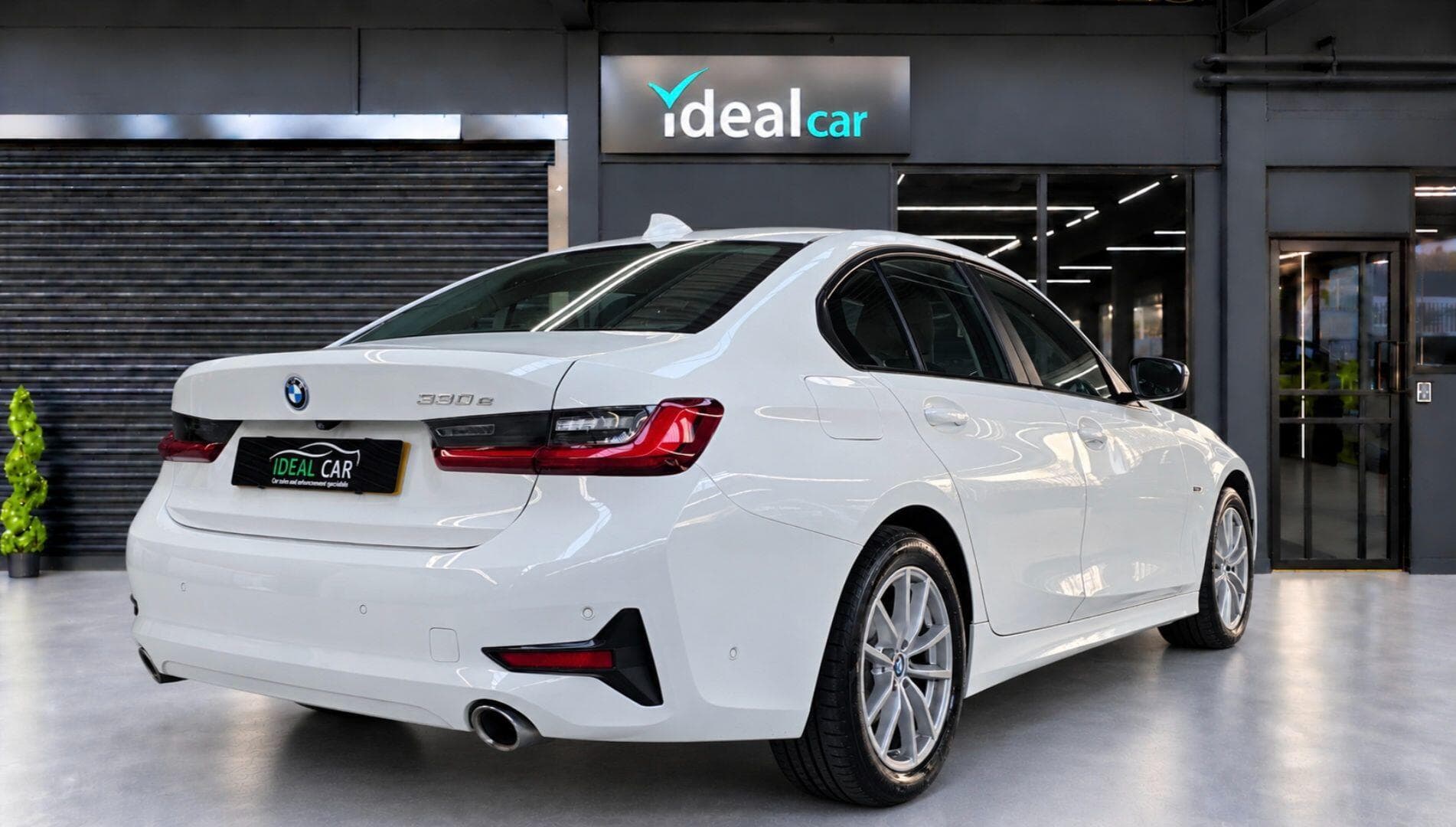2021 BMW 3 Series - Thumbnail 8