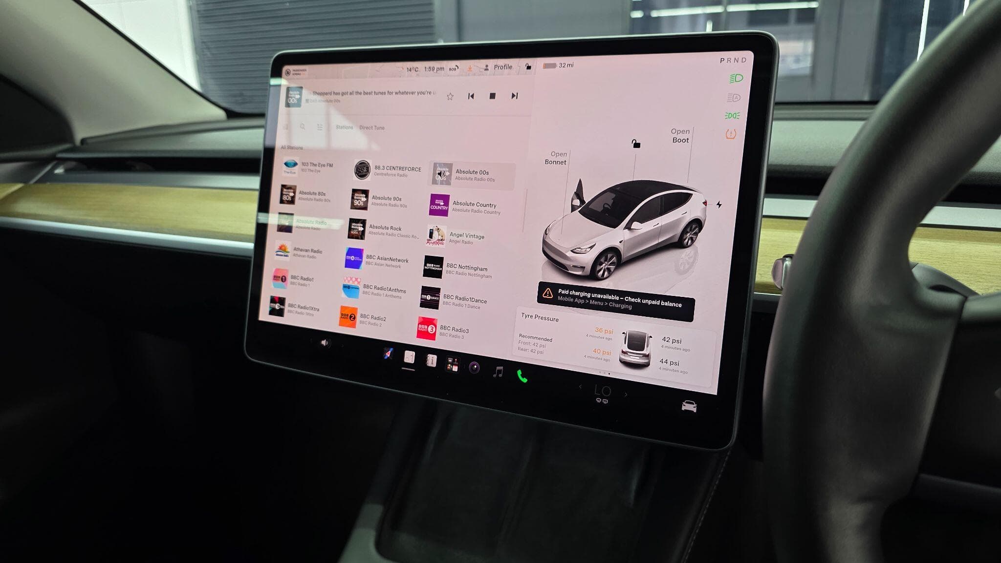 2022 Tesla Model Y - Thumbnail 25