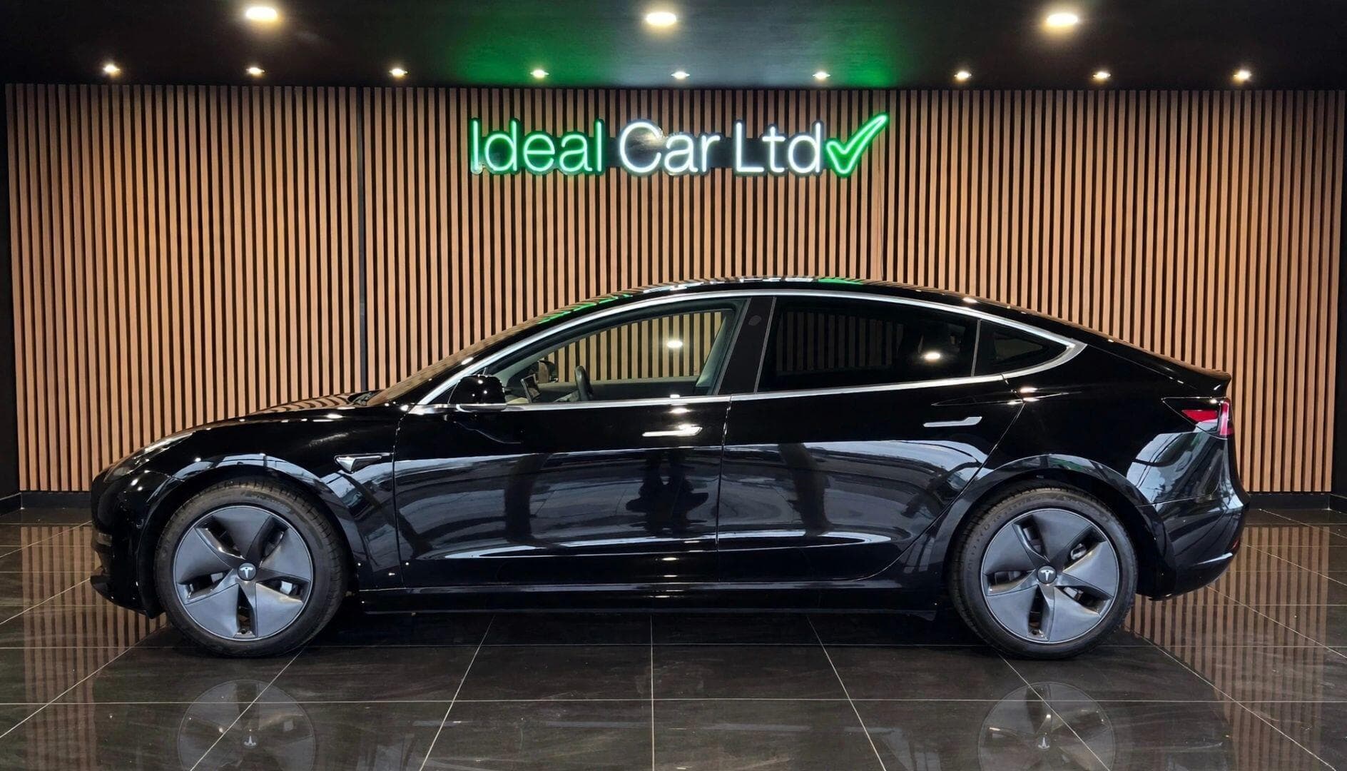 2019 Tesla Model 3 - Image 4
