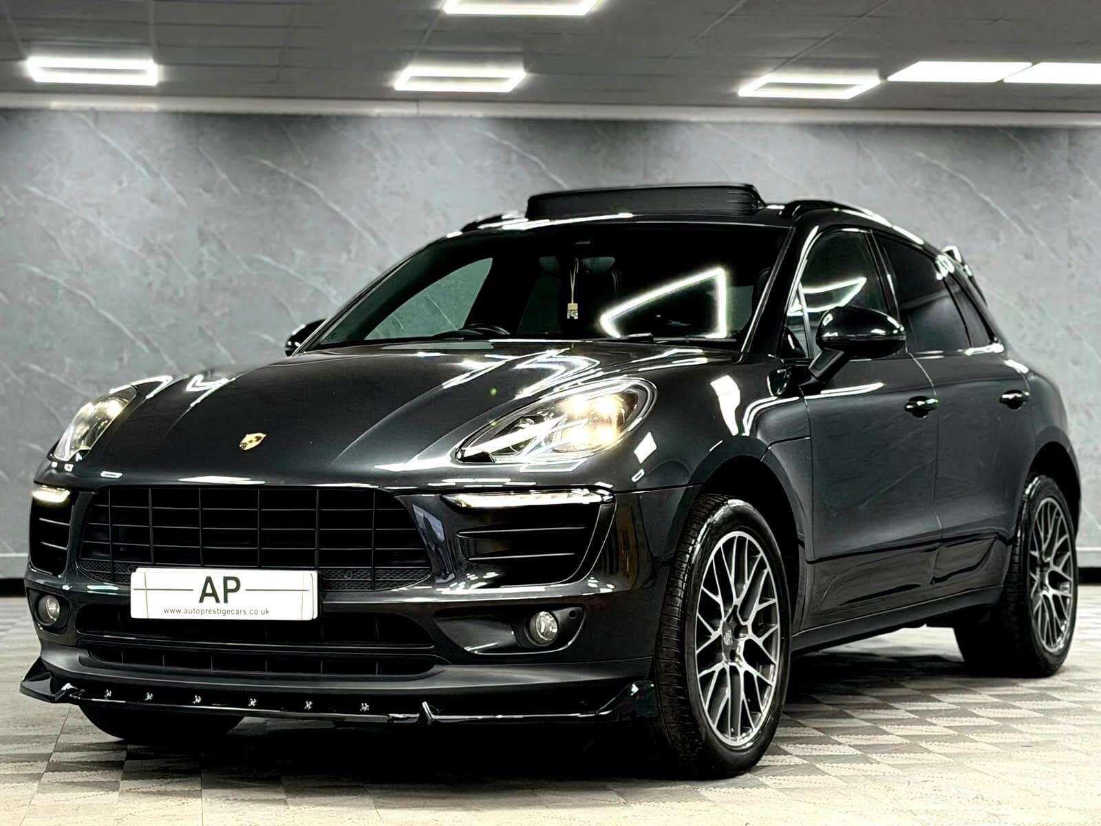 2017 Porsche Macan - Thumbnail 9