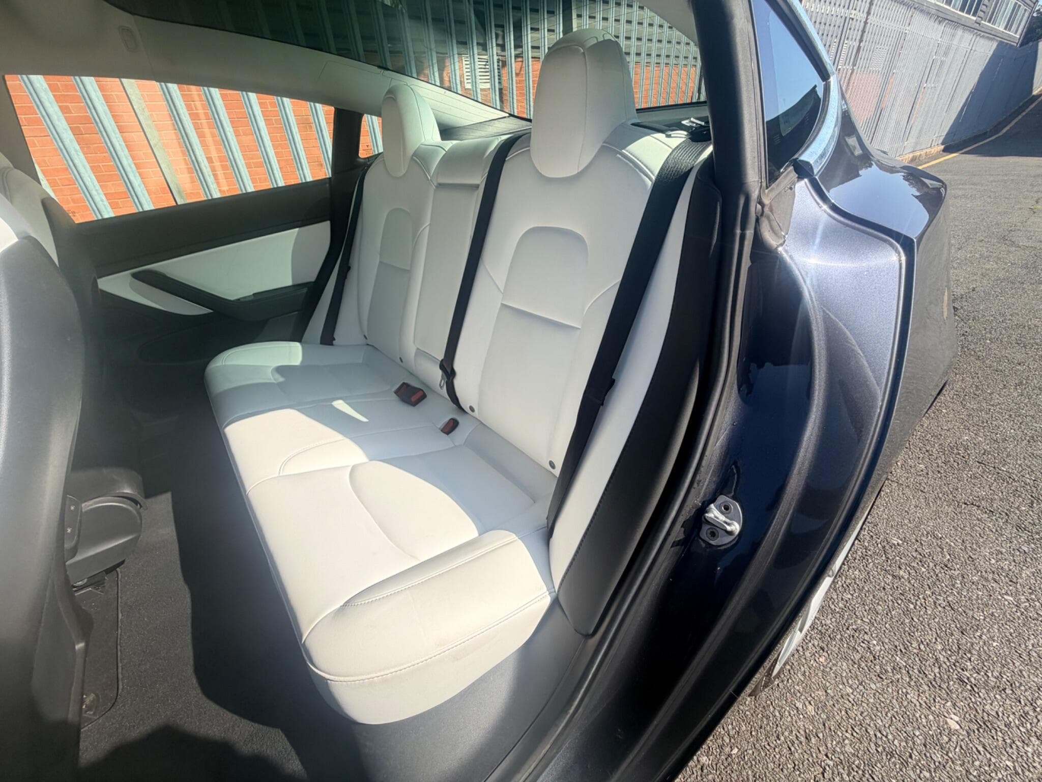 2019 Tesla Model 3 - Thumbnail 20