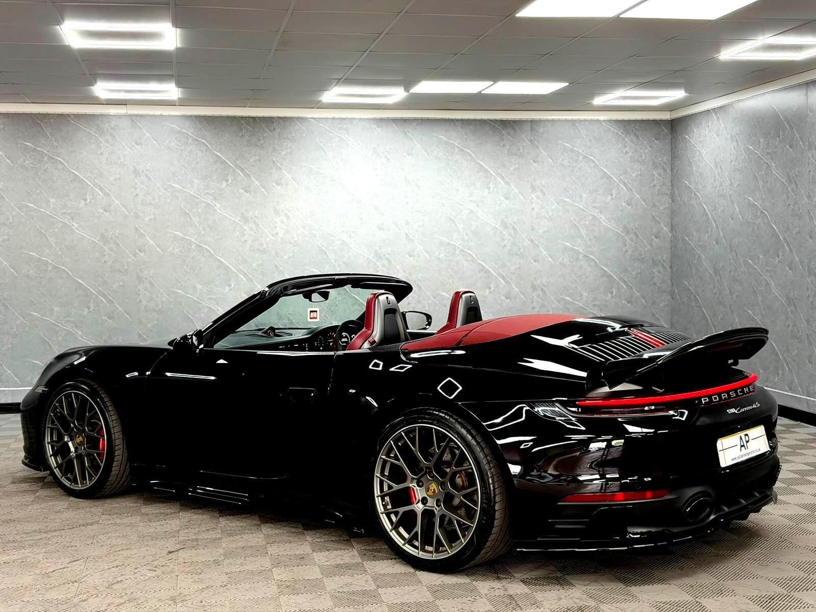 2020 Porsche 911 - Thumbnail 31