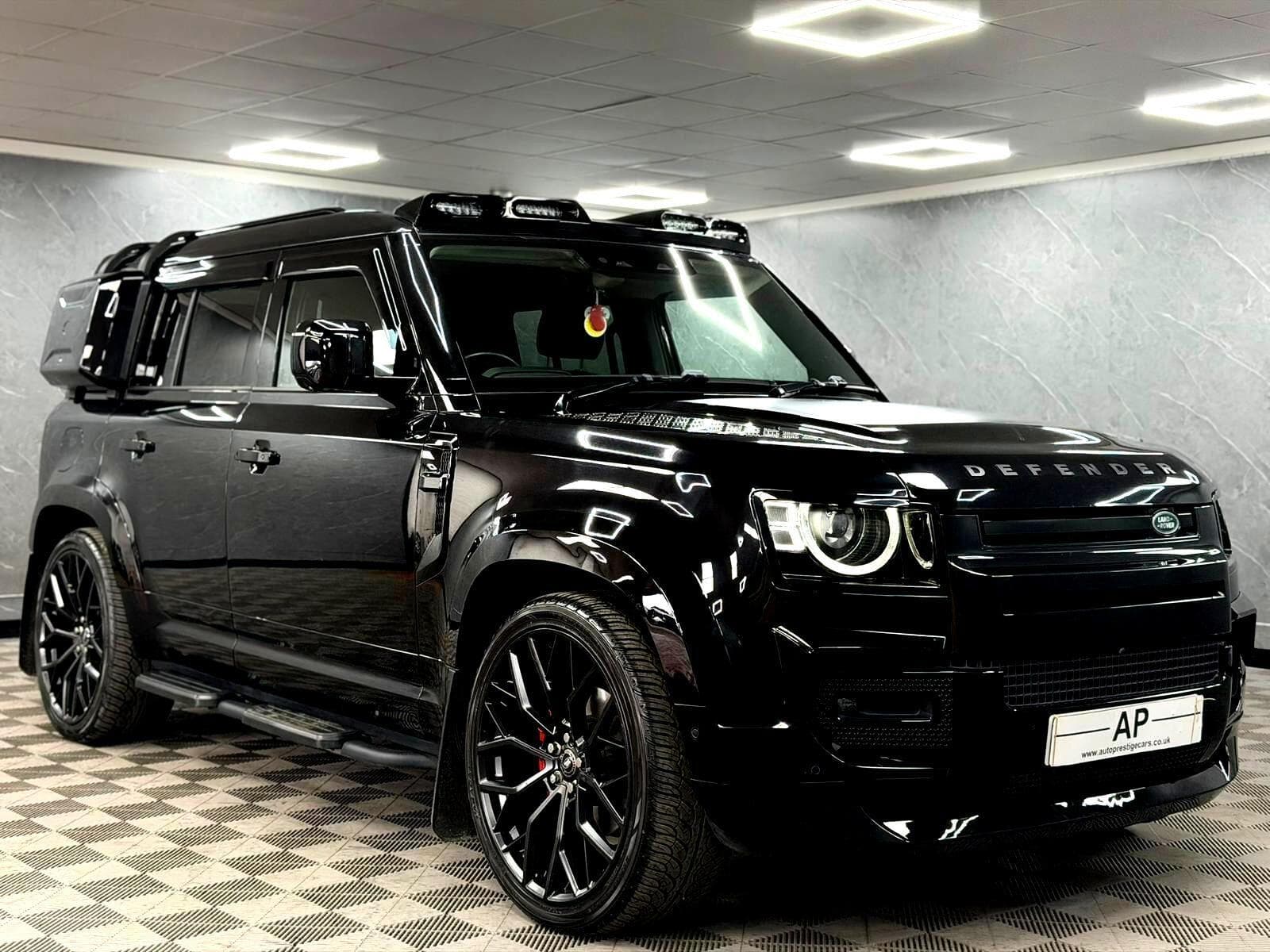 2024 Land Rover Defender 110 - Thumbnail 30