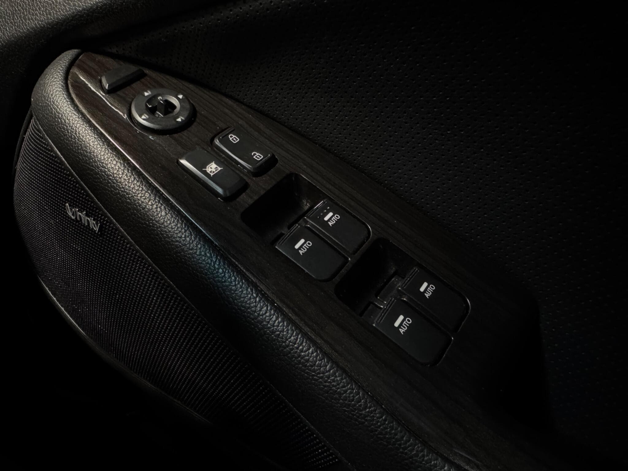 2013 Kia Optima - Thumbnail 25