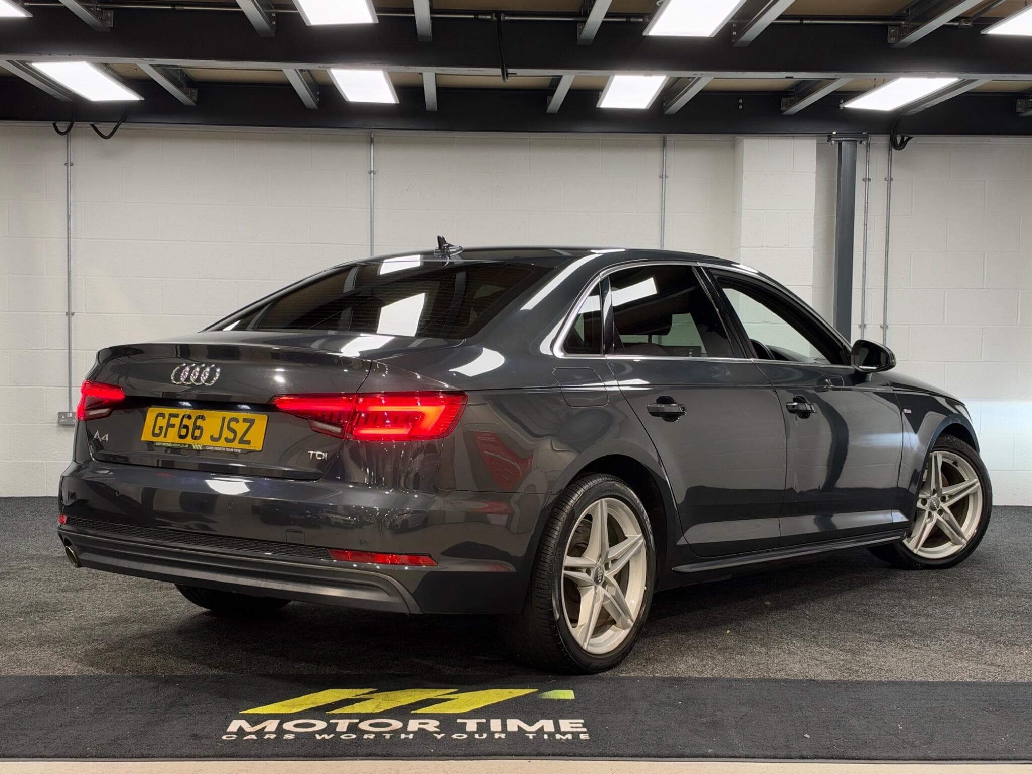 2016 Audi A4 - Thumbnail 17
