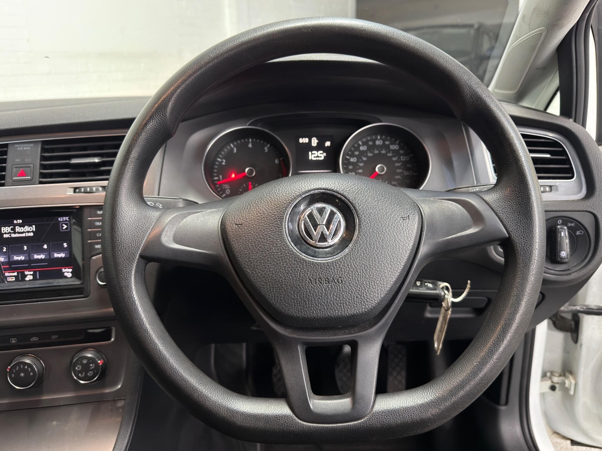2013 Volkswagen Golf - Thumbnail 21