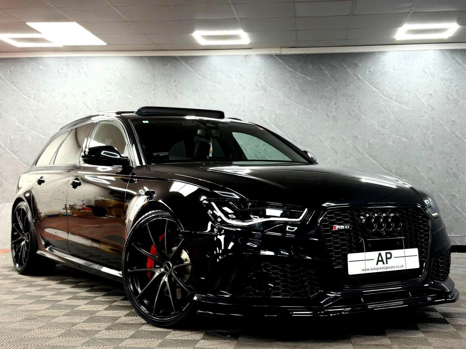 2014 Audi RS6 Avant - Image 1