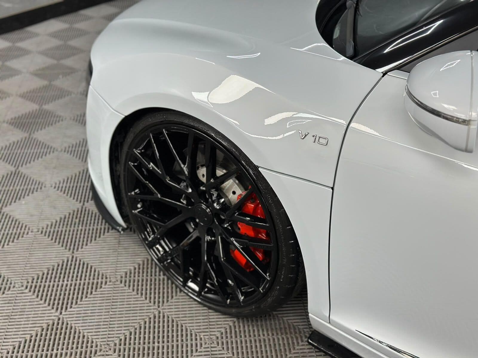 2010 Audi R8 - Thumbnail 37