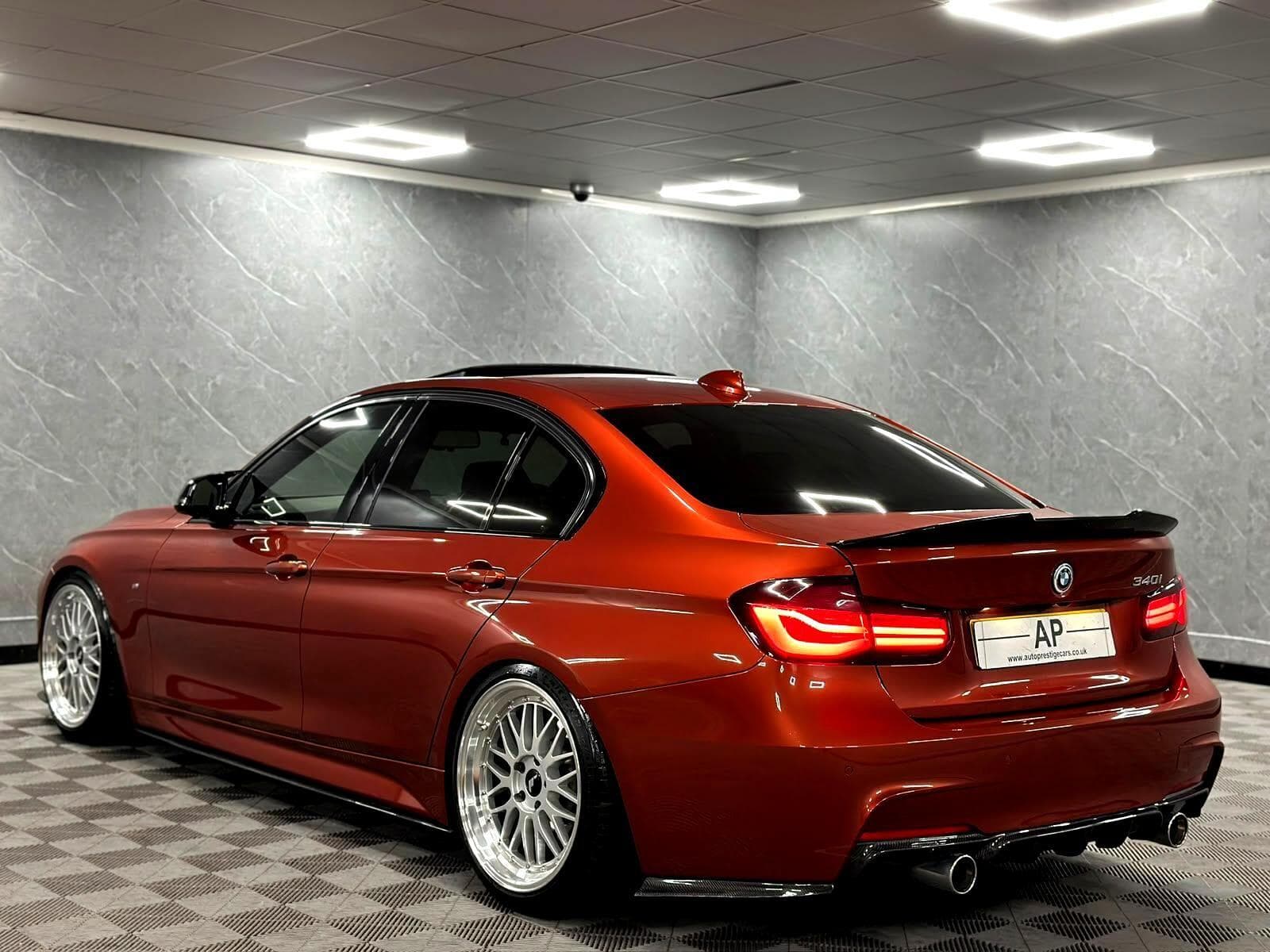 2017 BMW 3 Series - Thumbnail 28