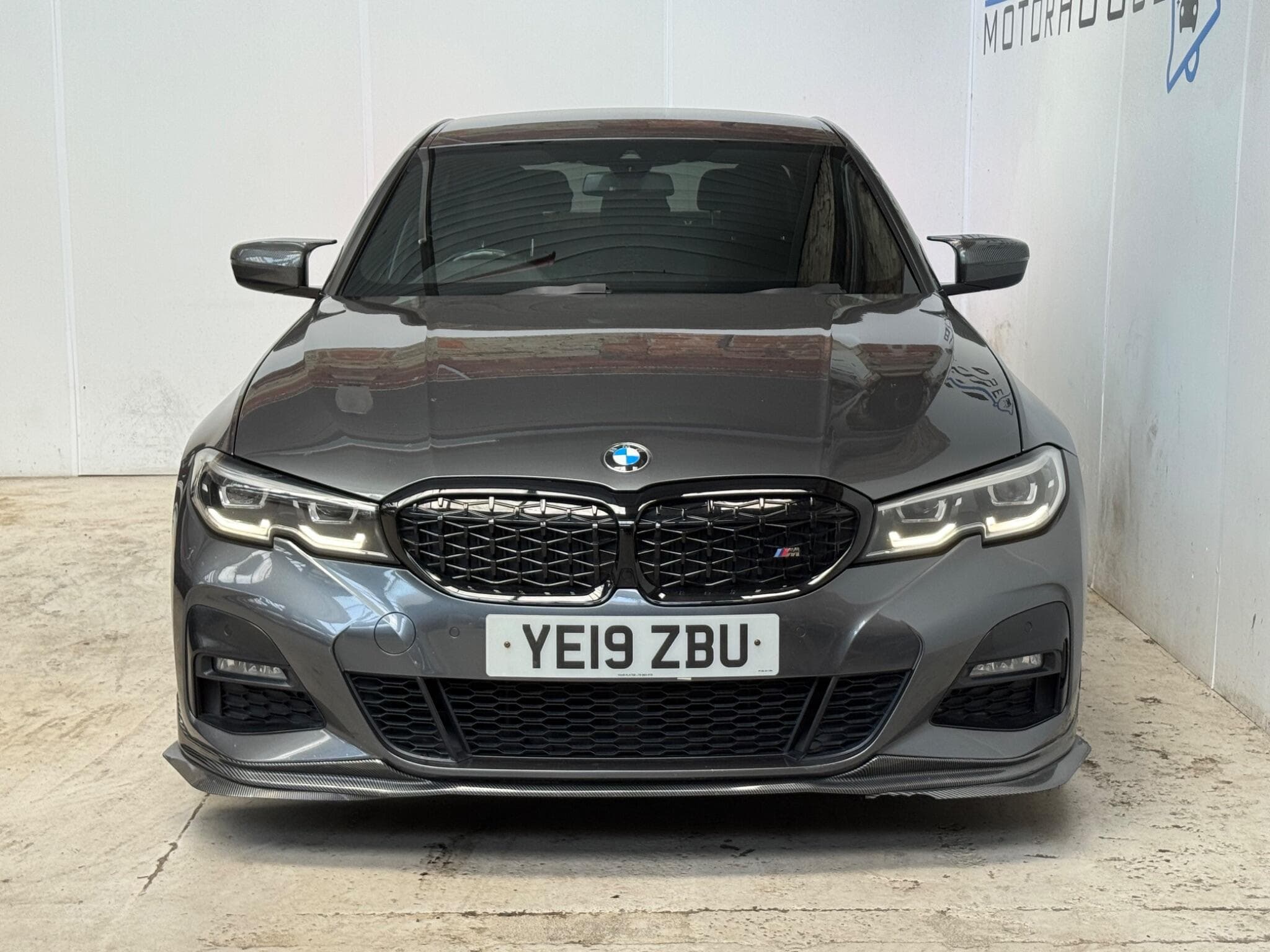 2019 BMW 3 Series - Image 2