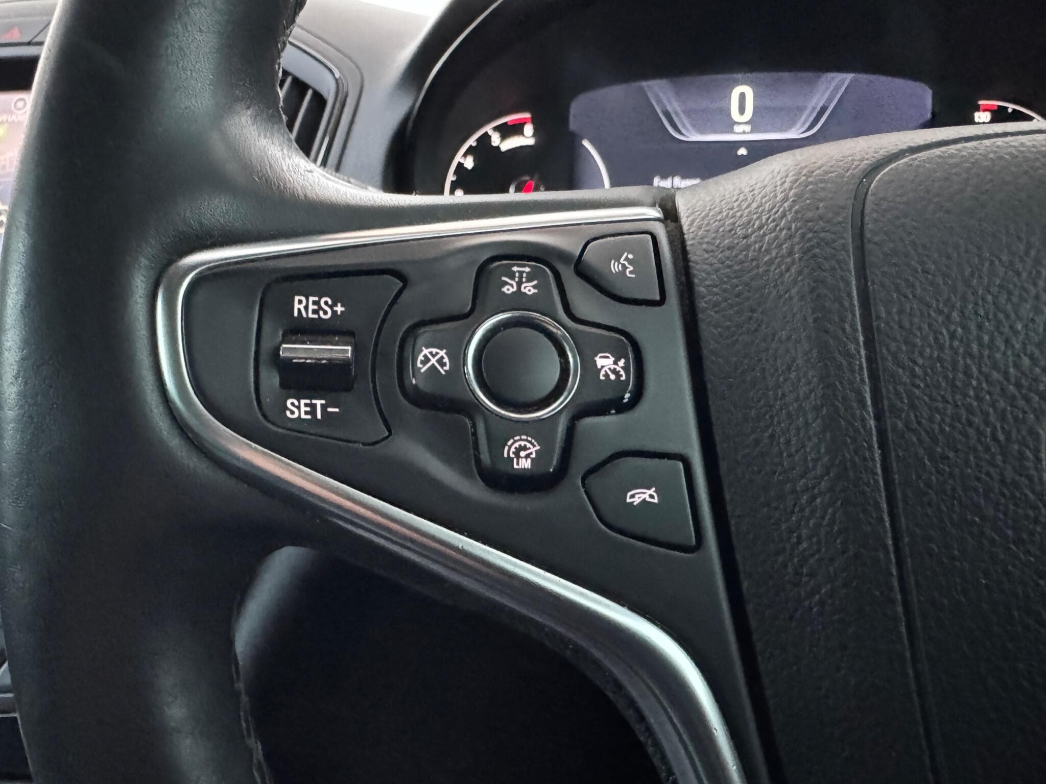 2016 Vauxhall Insignia - Thumbnail 22