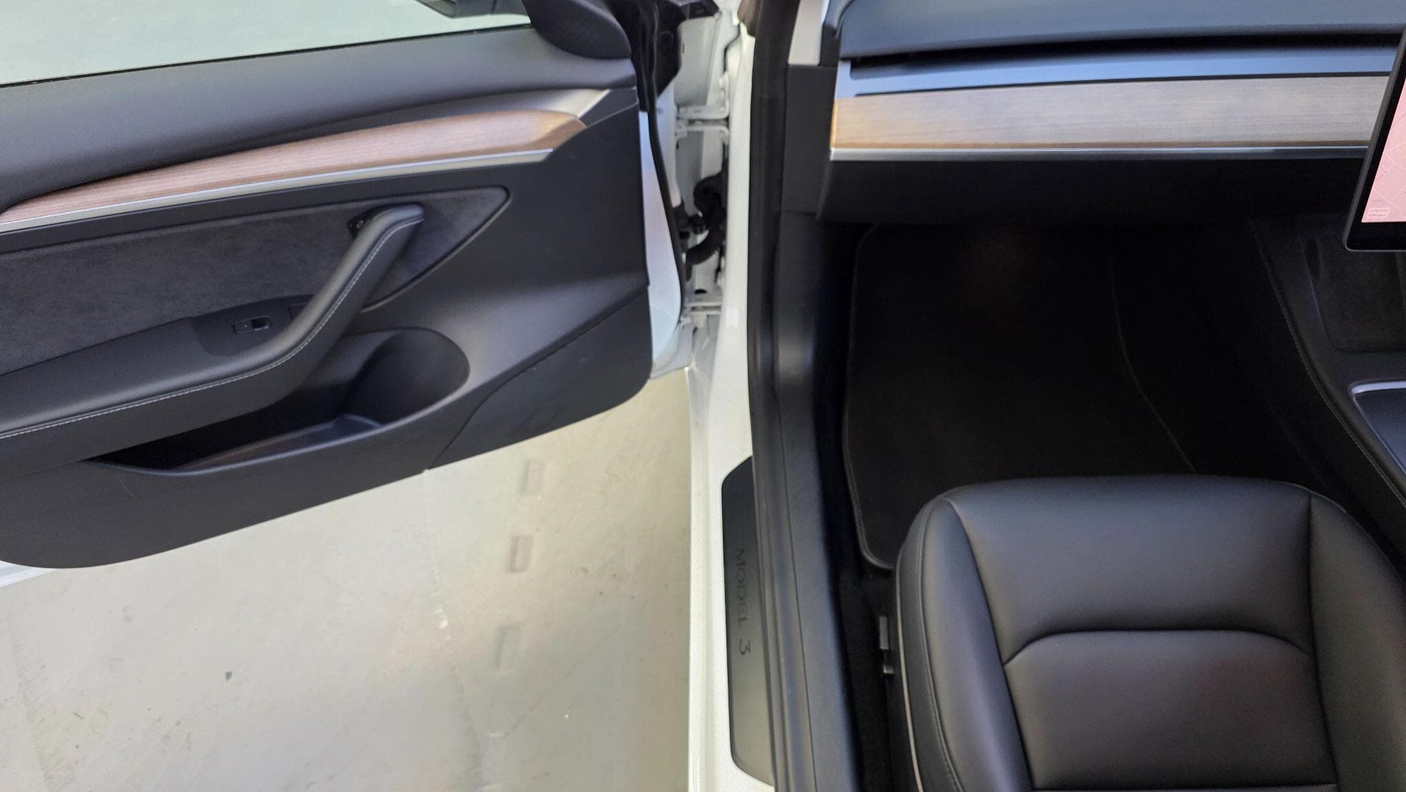 2021 Tesla Model 3 - Thumbnail 8