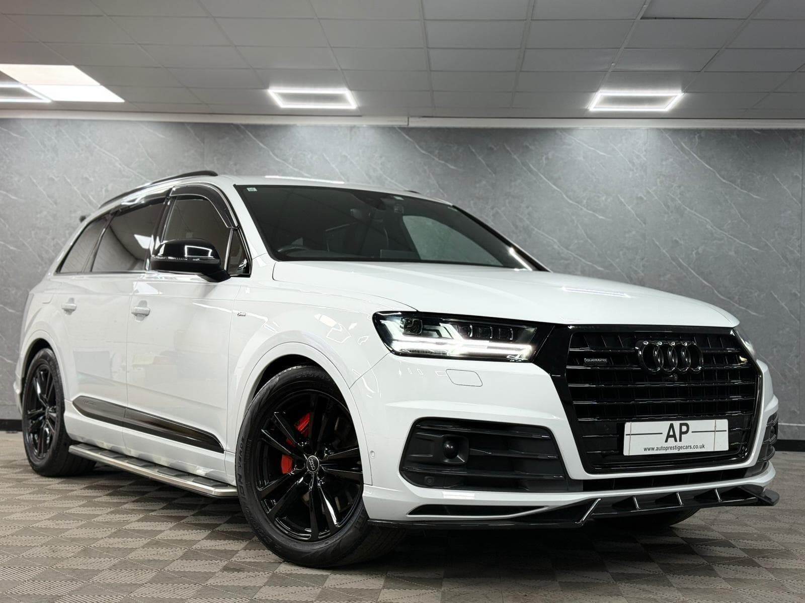 2017 Audi Q7 - Main