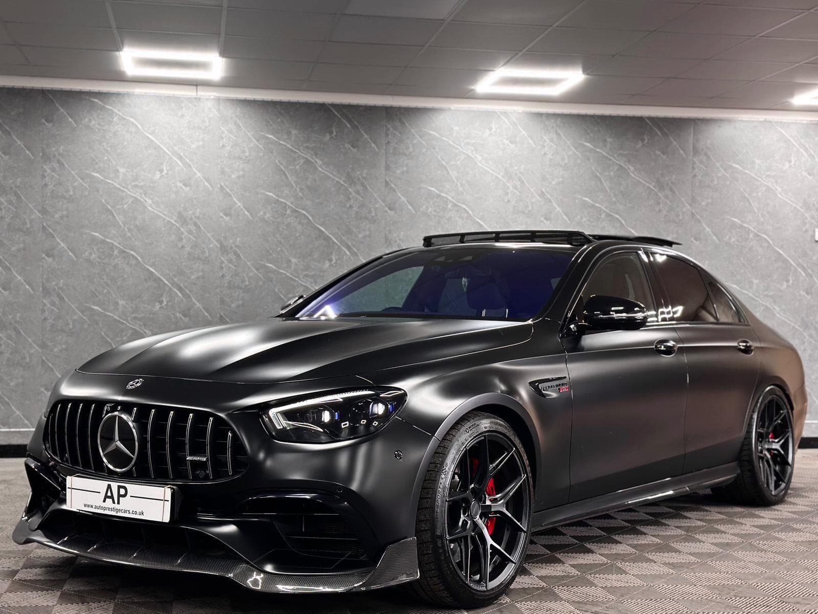 2020 Mercedes-Benz E Class - Thumbnail 4