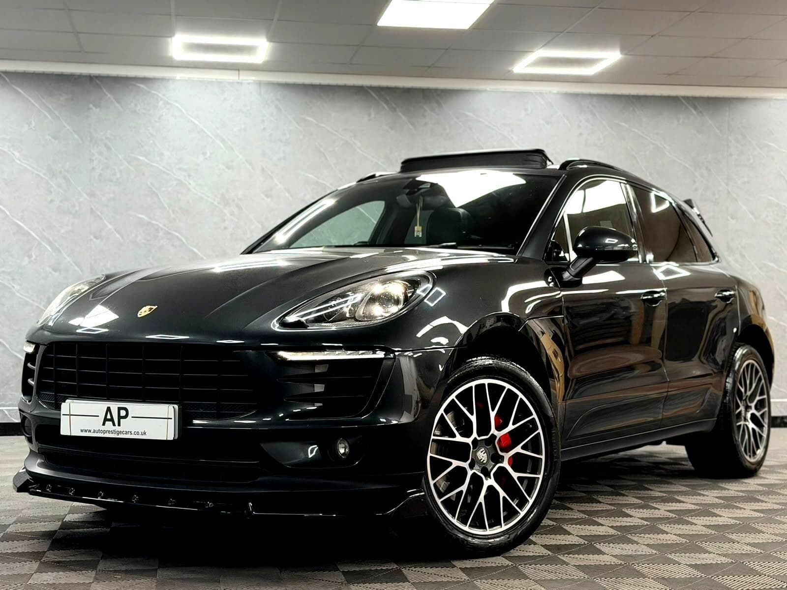 2017 Porsche Macan - Thumbnail 14