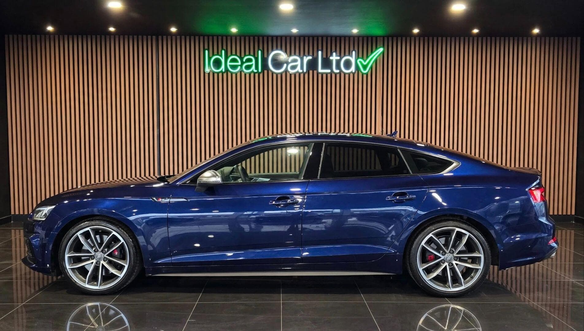 2017 Audi S5 - Image 4