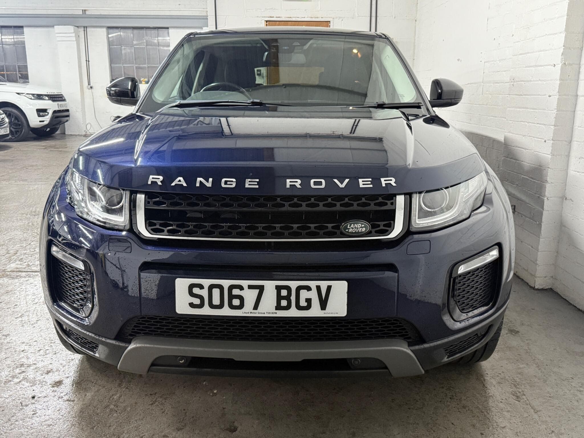2017 Land Rover Range Rover Evoque - Thumbnail 2