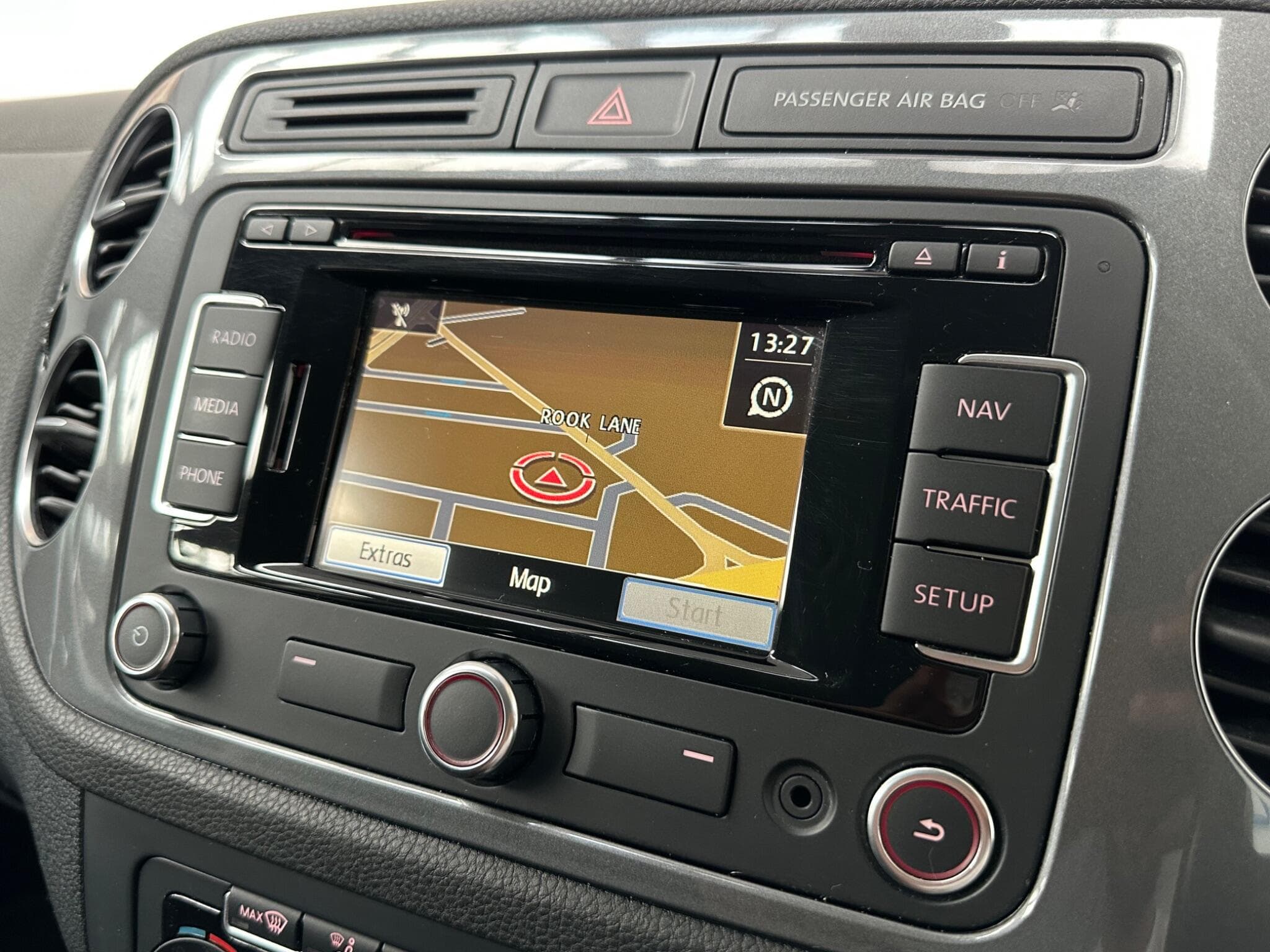 2015 Volkswagen Tiguan - Thumbnail 15