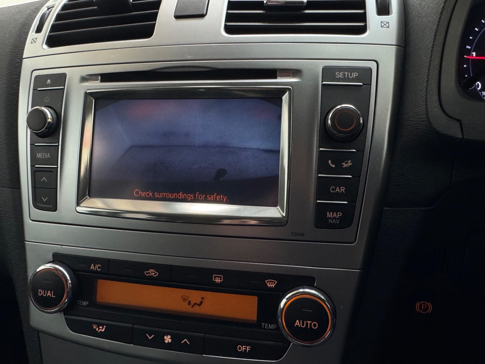 2014 Toyota Avensis - Thumbnail 17