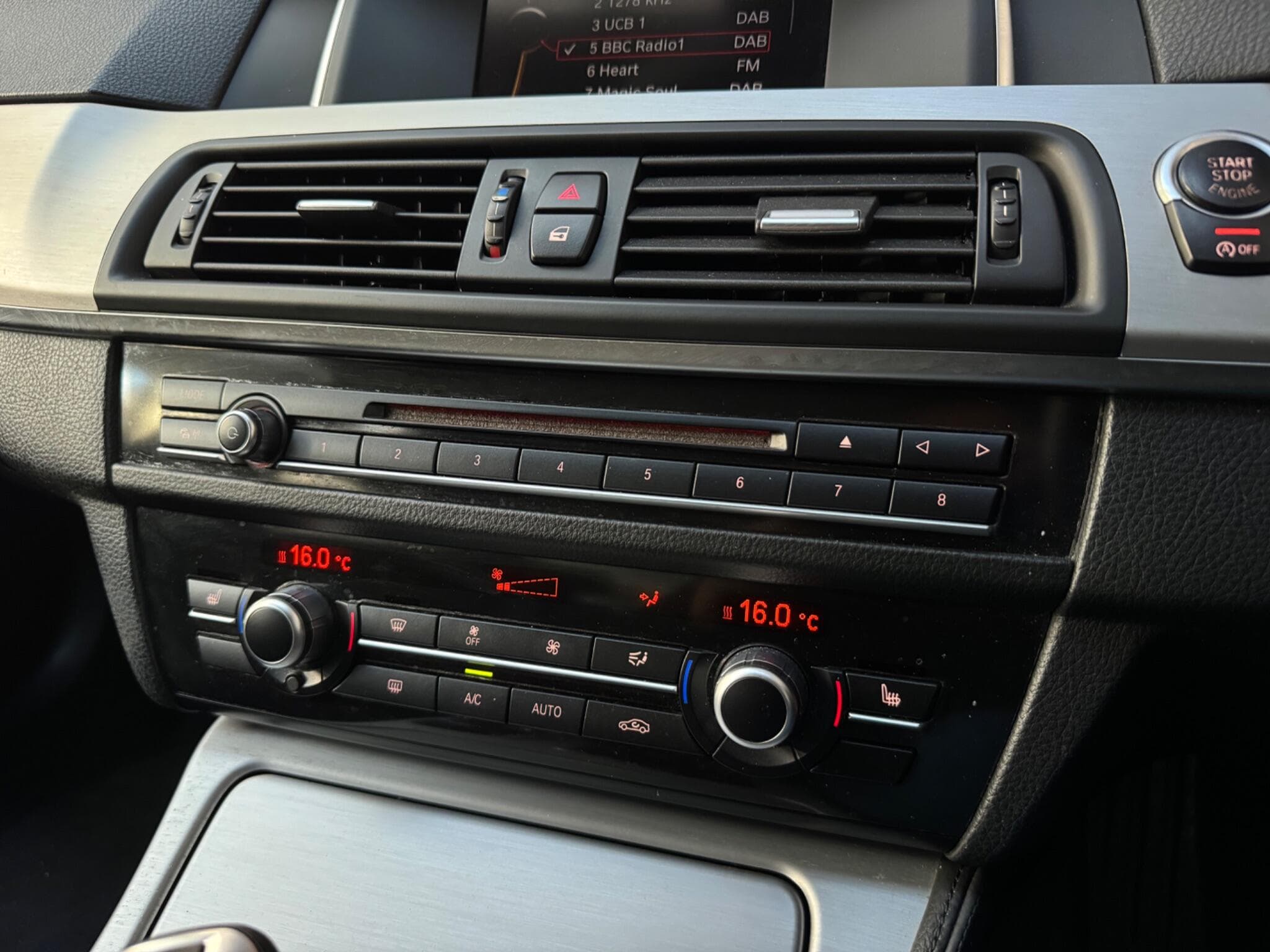 2013 BMW 5 Series - Thumbnail 17
