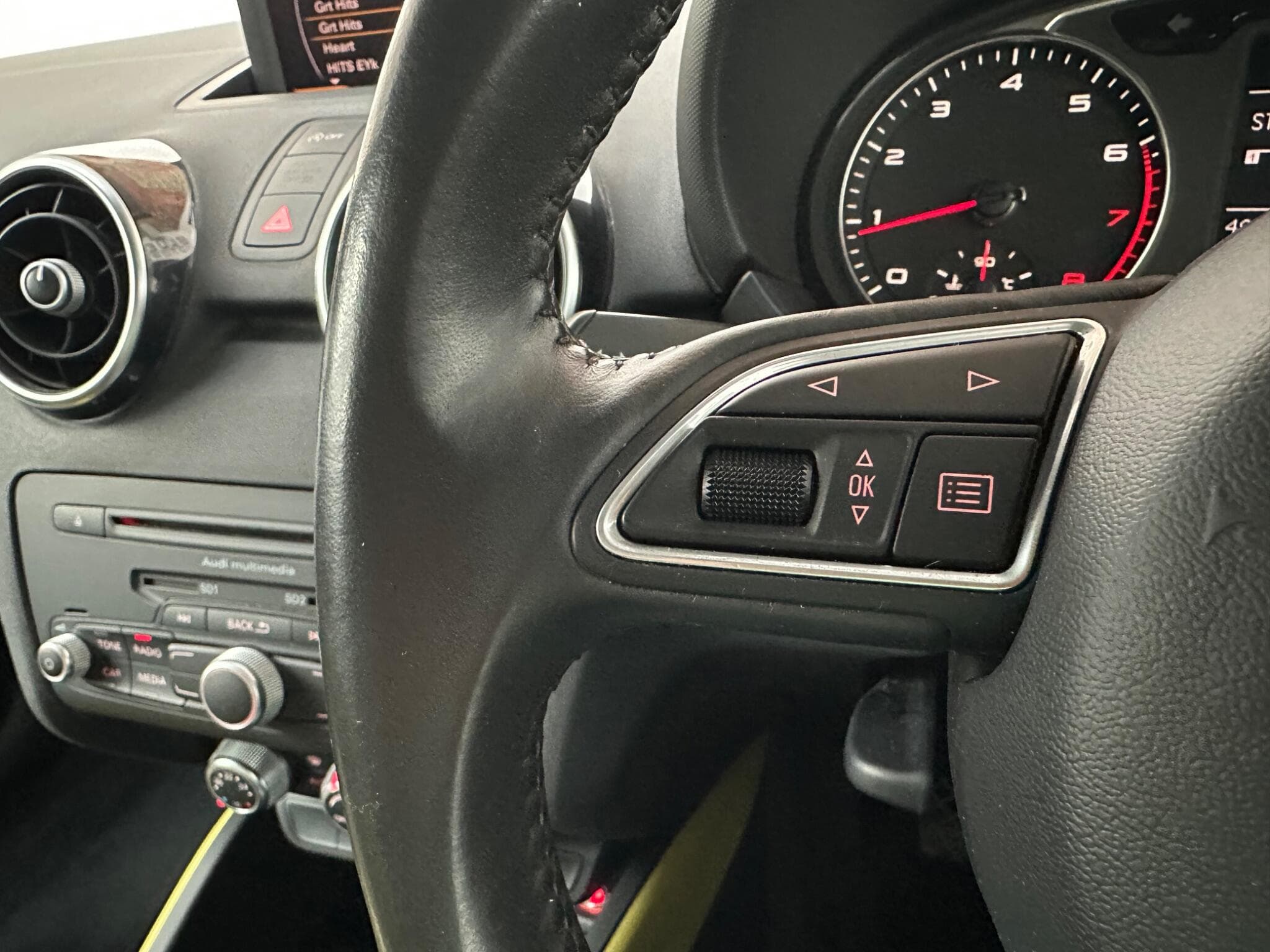 2011 Audi A1 - Thumbnail 18