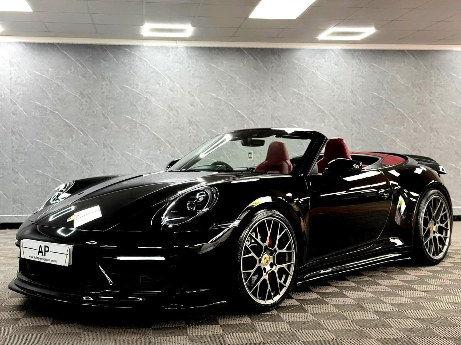 2020 Porsche 911 - Thumbnail 25
