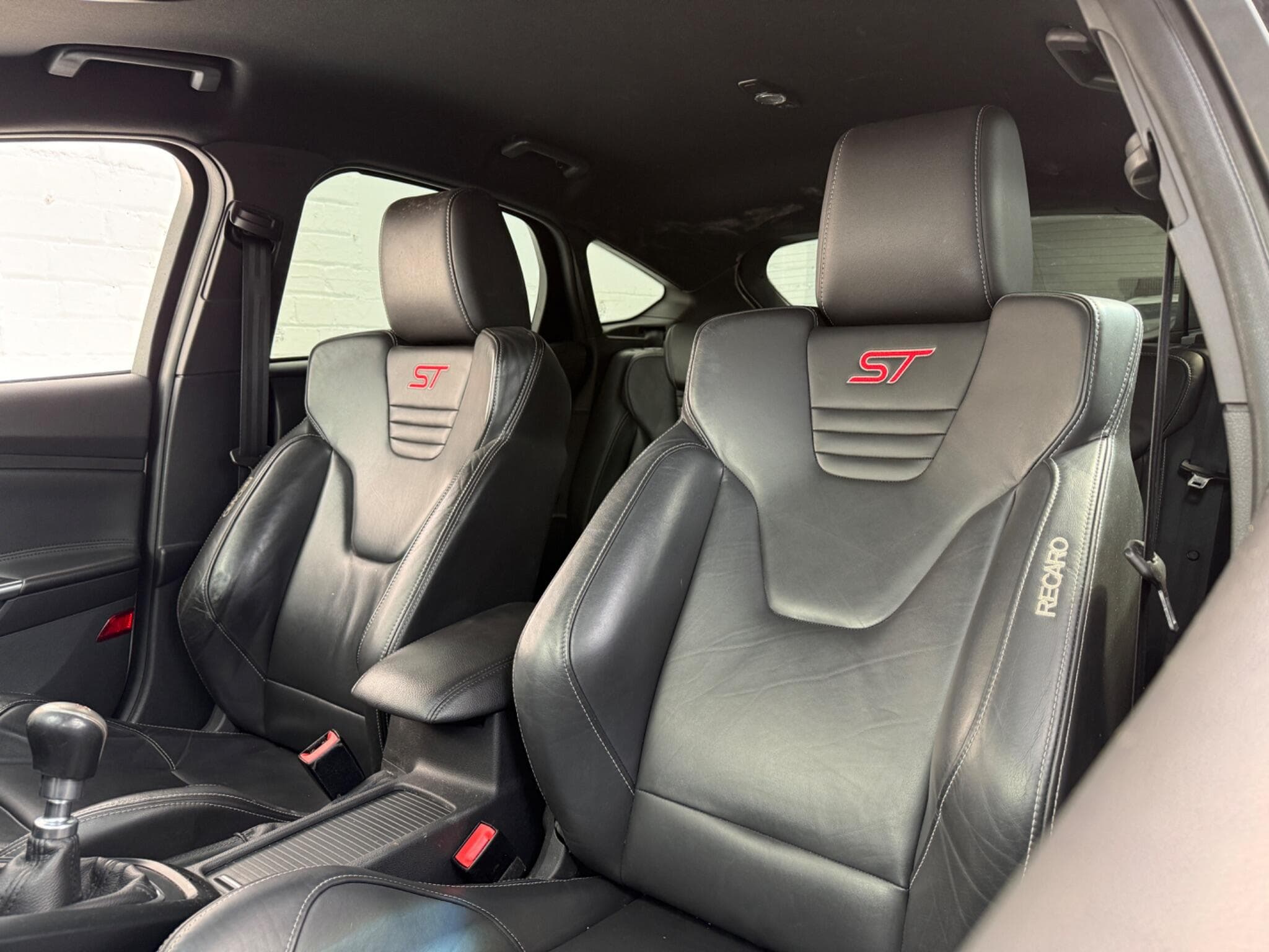 2016 Ford Focus - Thumbnail 23