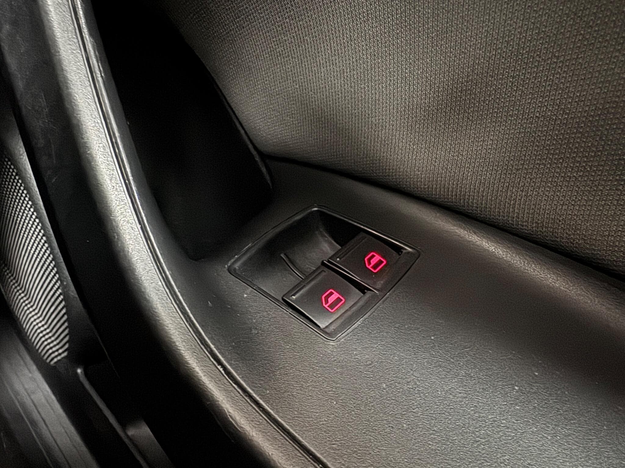 2016 SEAT Ibiza - Thumbnail 21