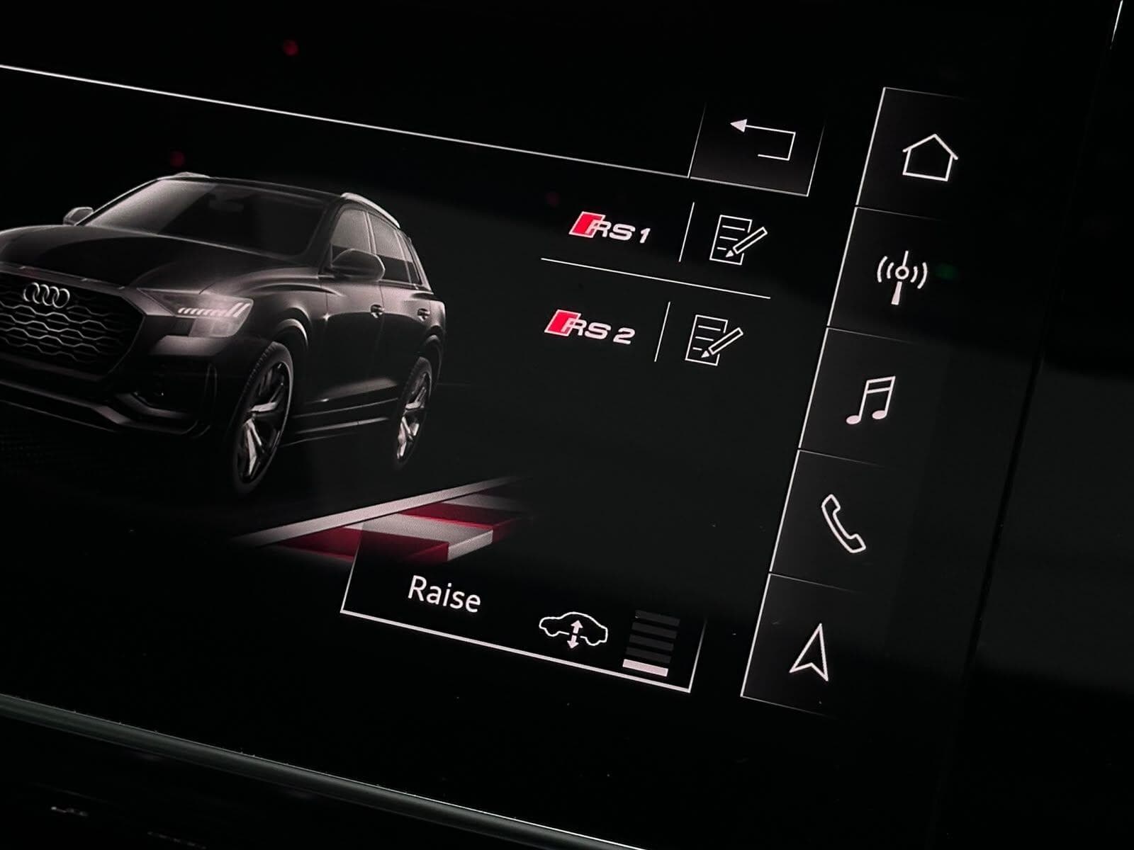 2022 Audi RSQ8 - Thumbnail 26