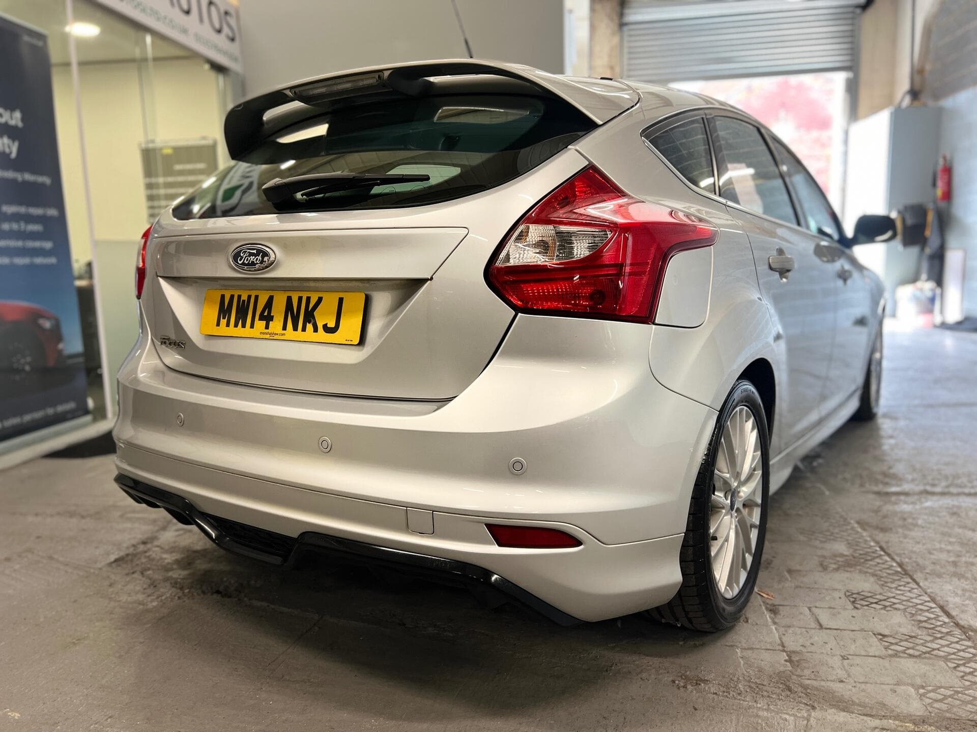 2014 Ford Focus - Thumbnail 25