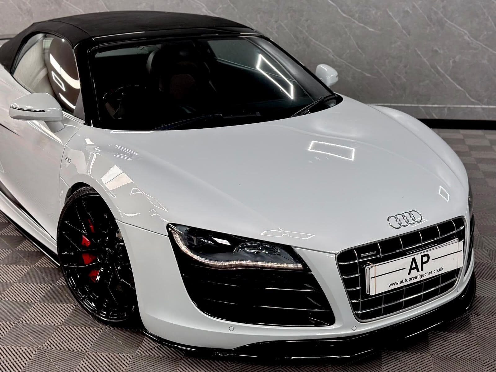 2010 Audi R8 - Thumbnail 9