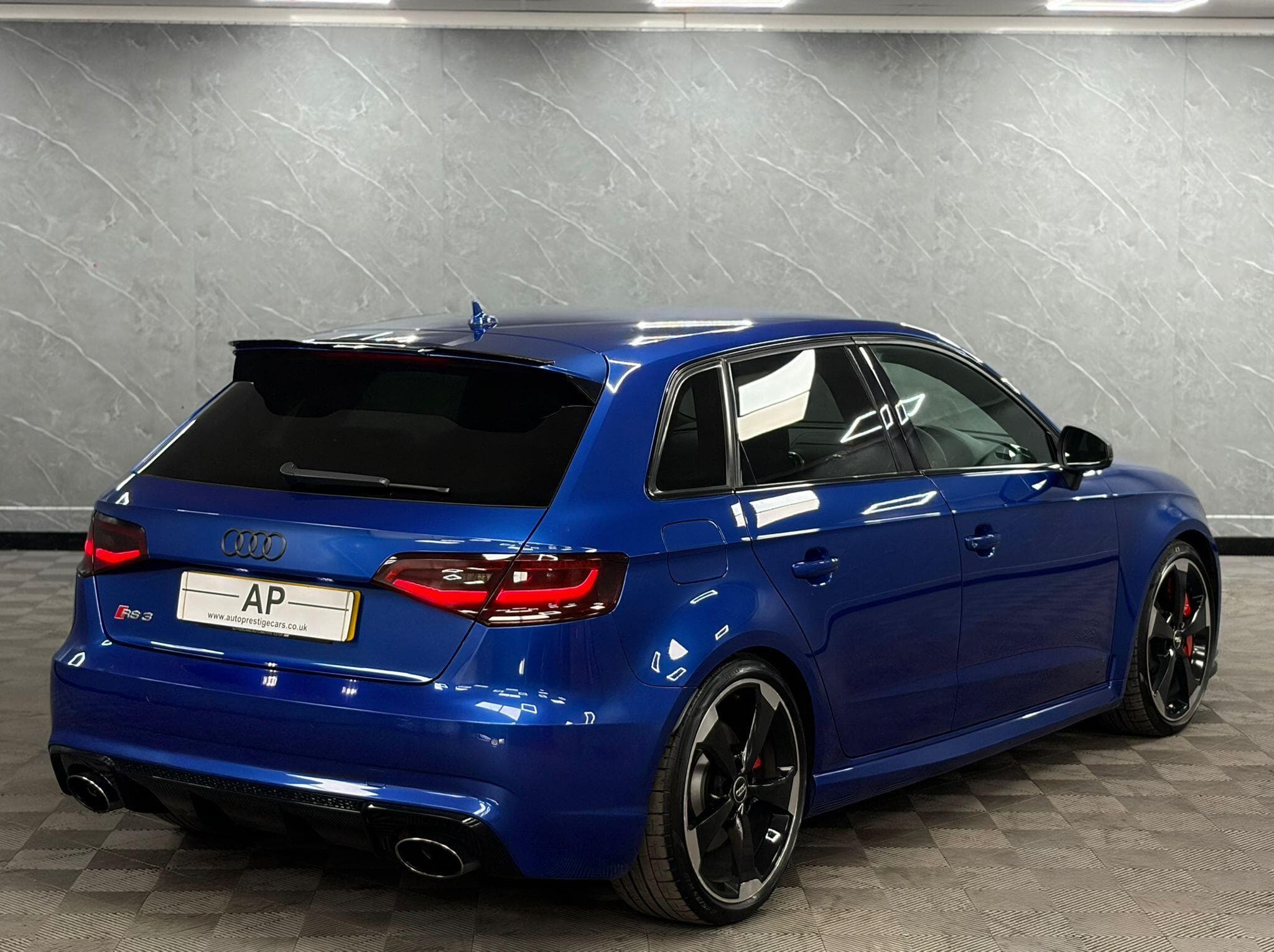 2016 Audi RS3 - Thumbnail 24