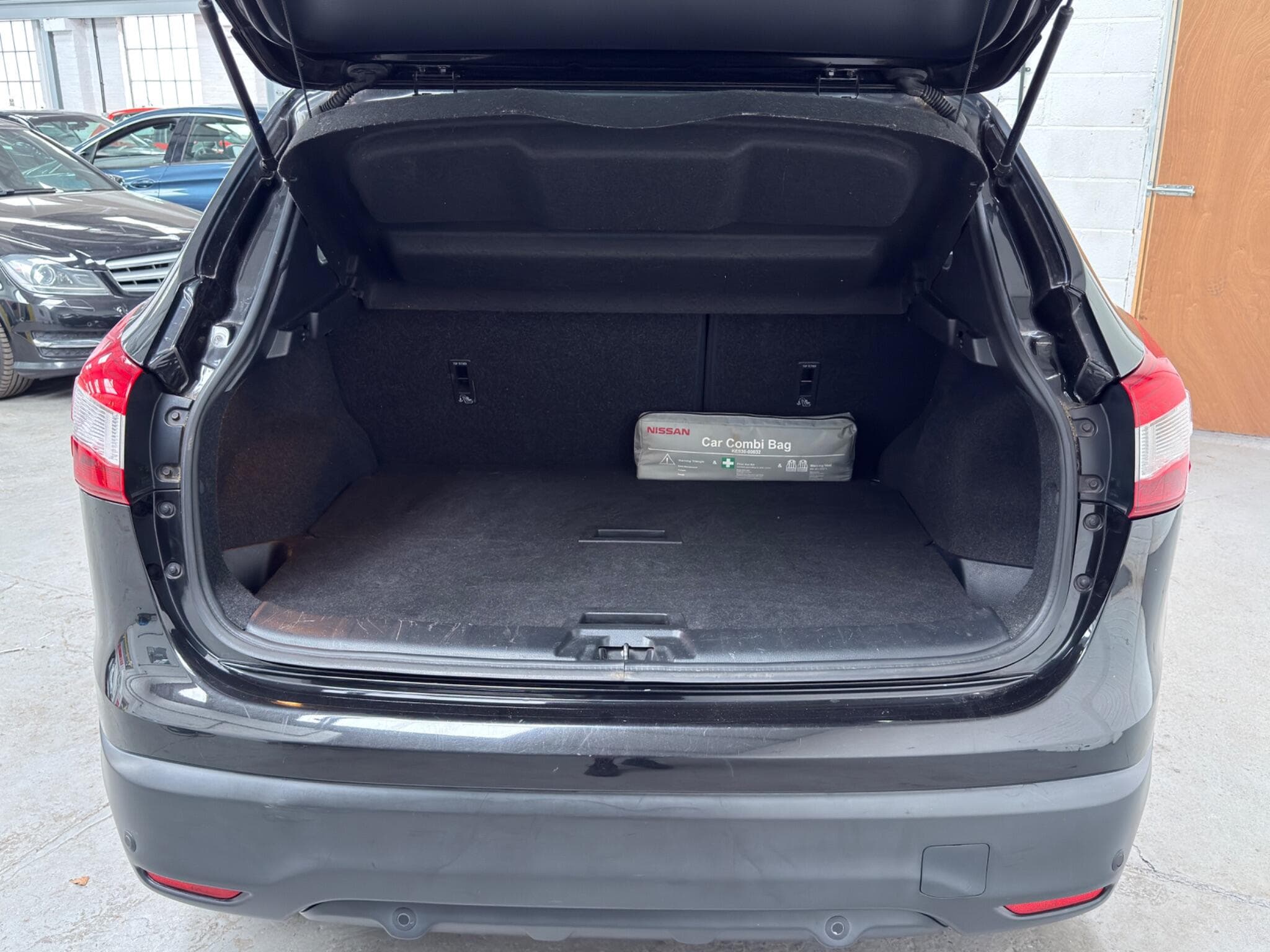 2015 Nissan Qashqai - Thumbnail 18