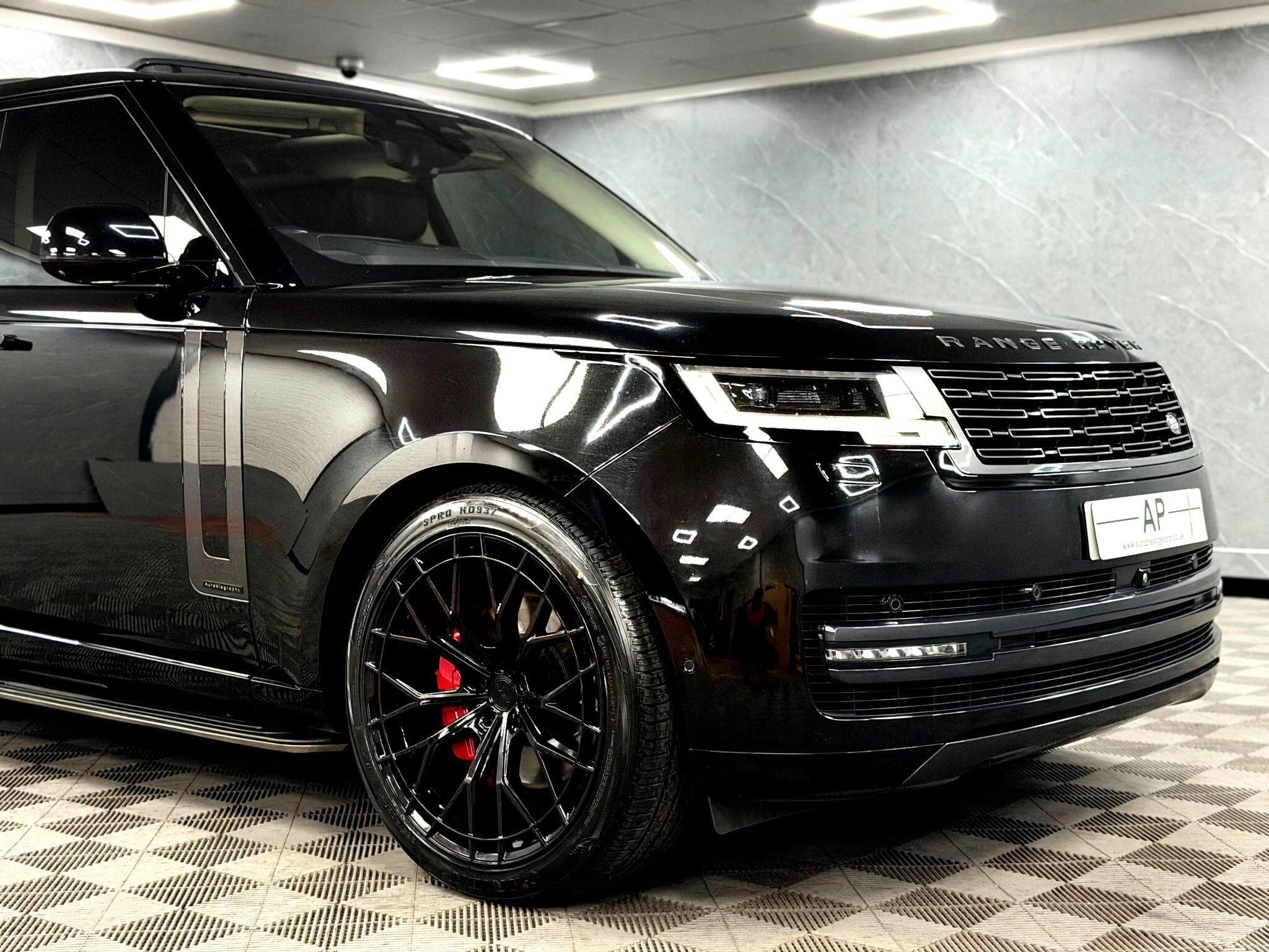 2022 Land Rover Range Rover - Thumbnail 37