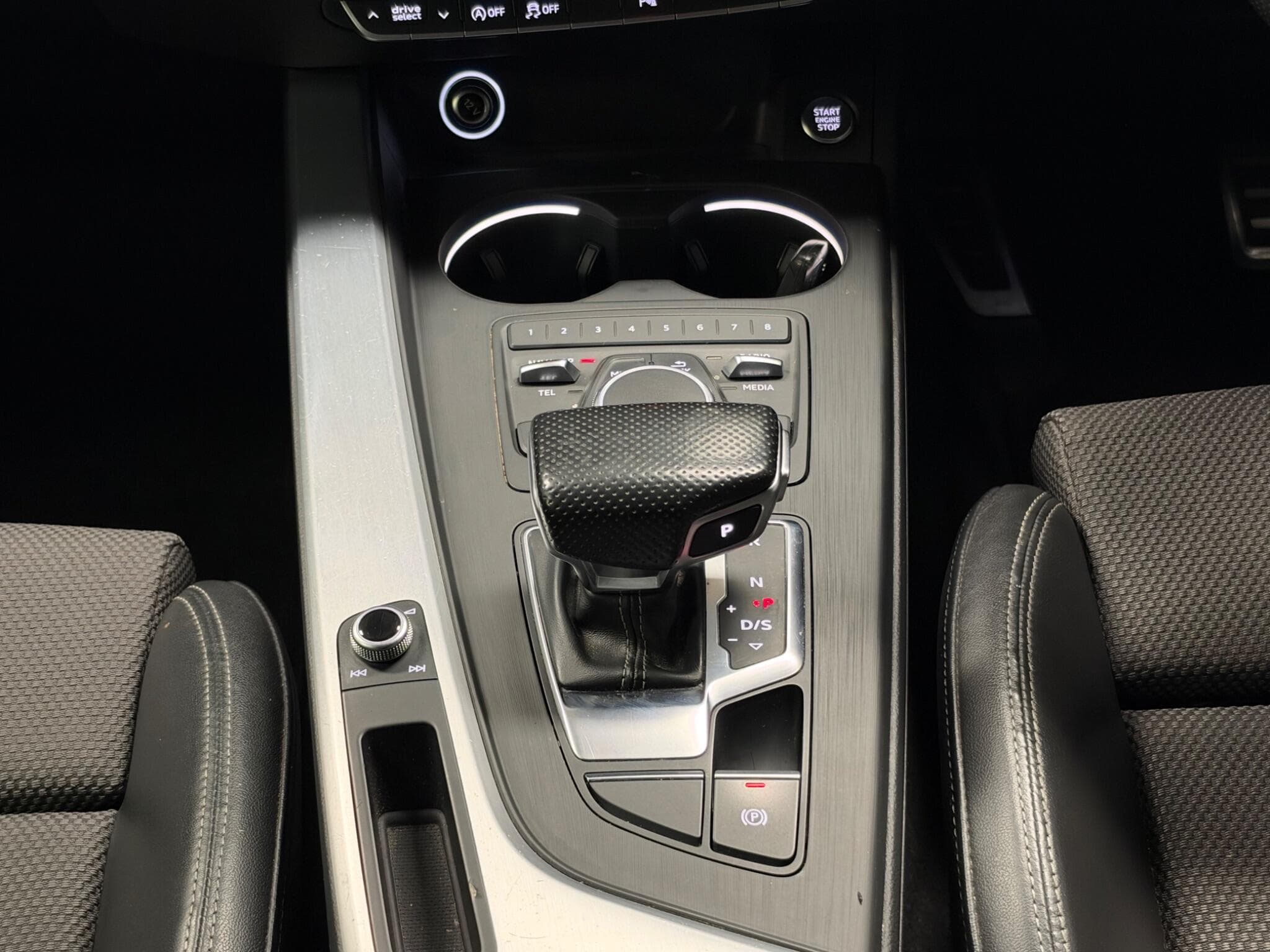 2016 Audi A4 - Thumbnail 19