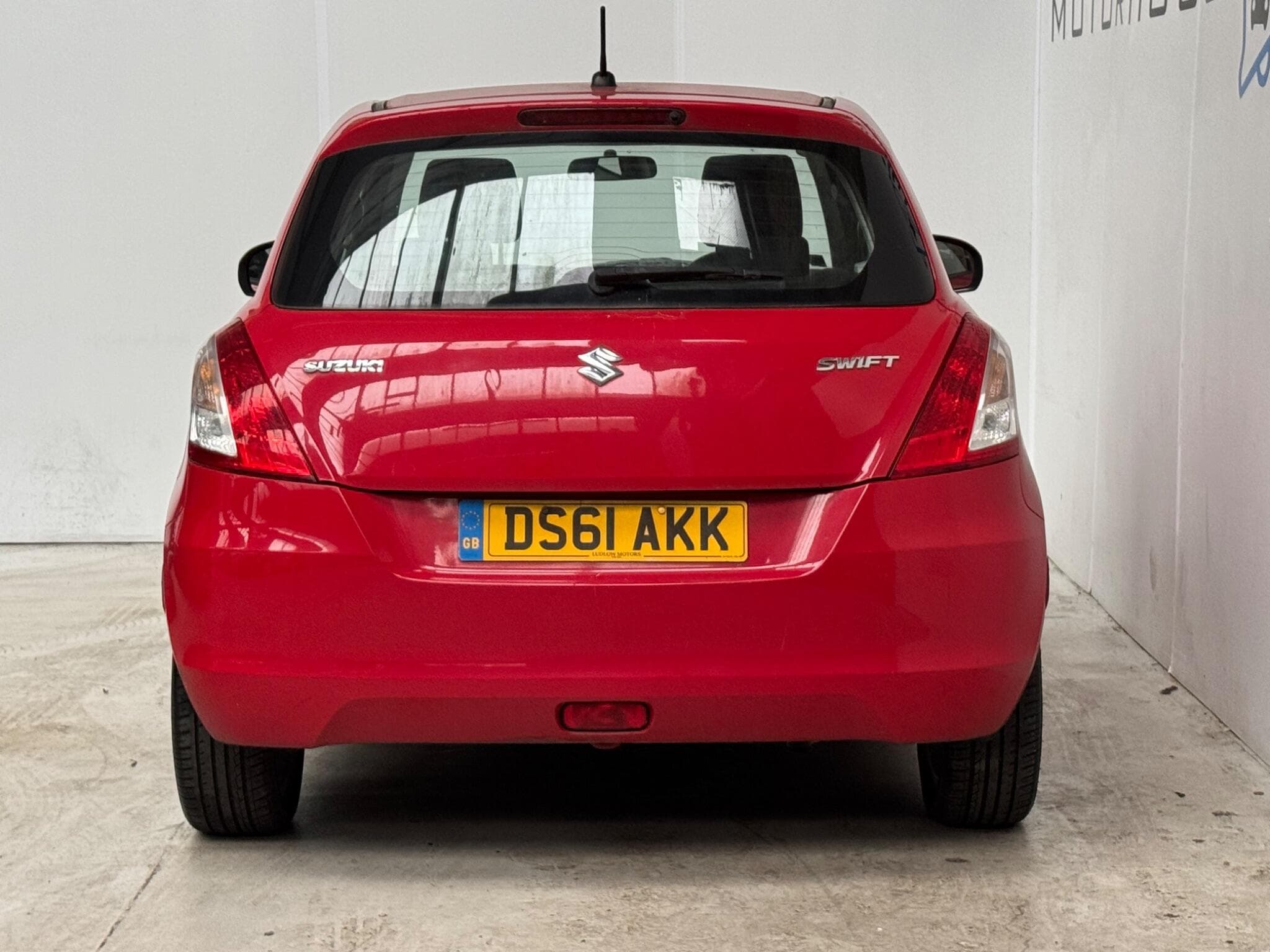 2012 Suzuki Swift - Thumbnail 6