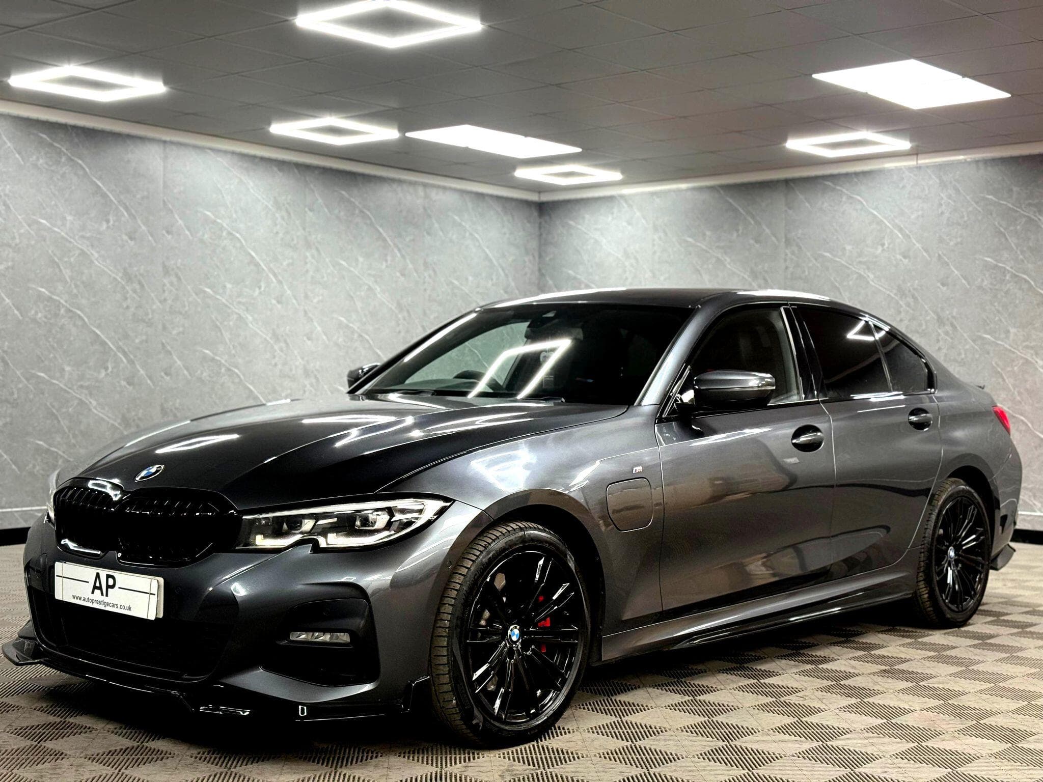 2019 BMW 3 Series - Thumbnail 5