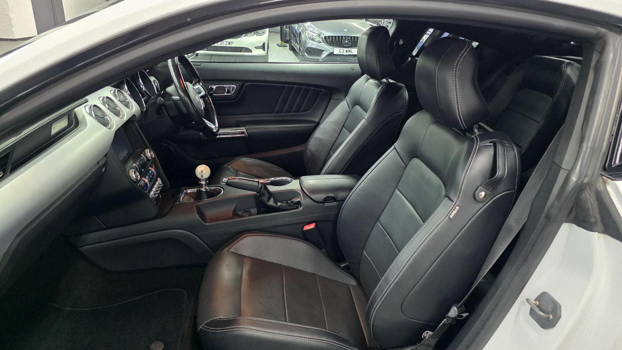 2016 Ford Mustang - Thumbnail 17