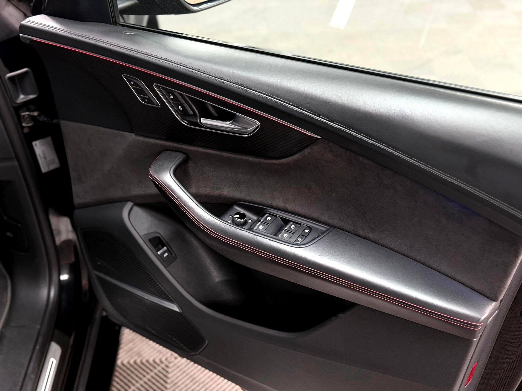 2021 Audi RSQ8 - Thumbnail 37