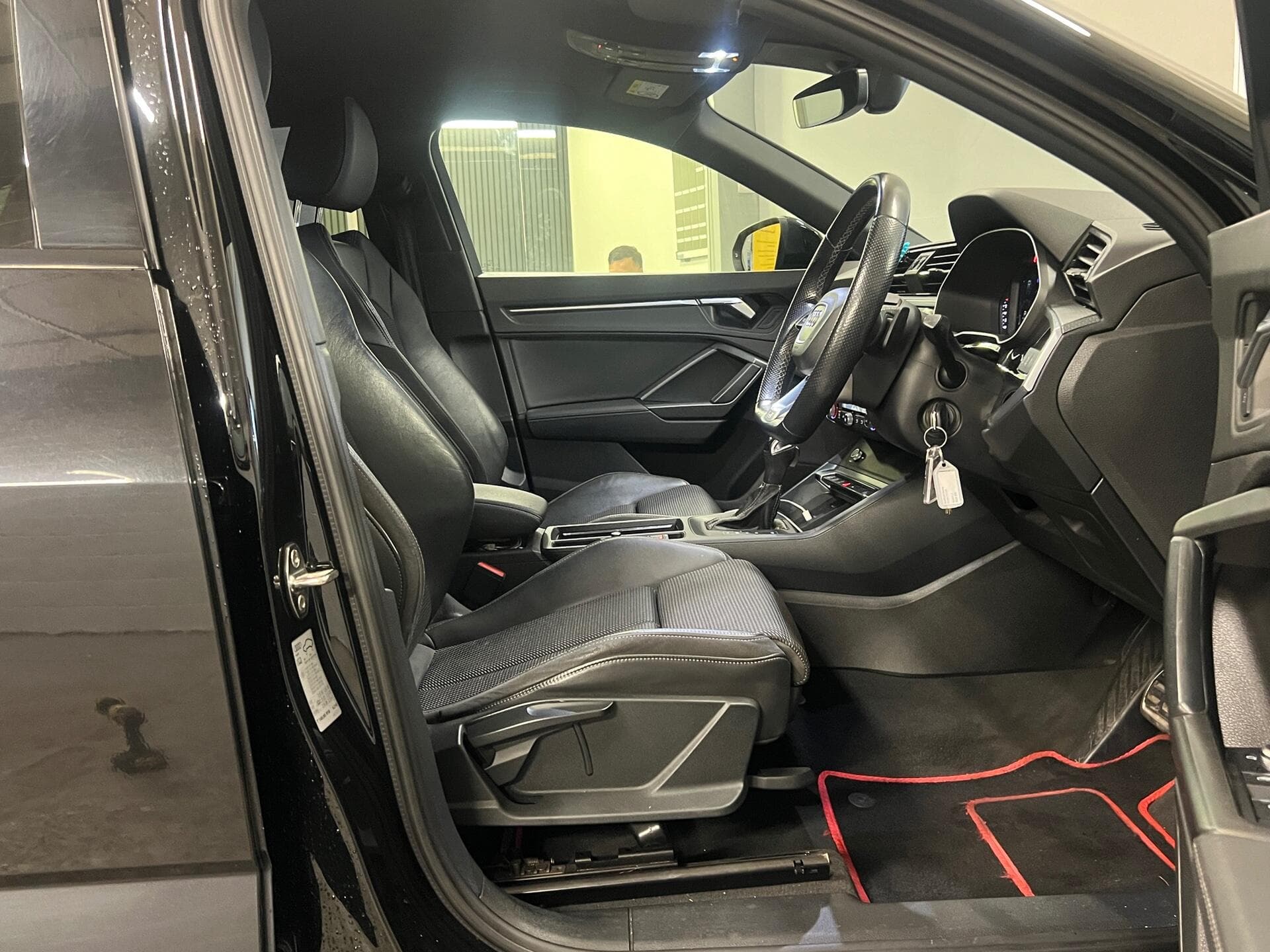 2021 Audi Q3 - Thumbnail 32