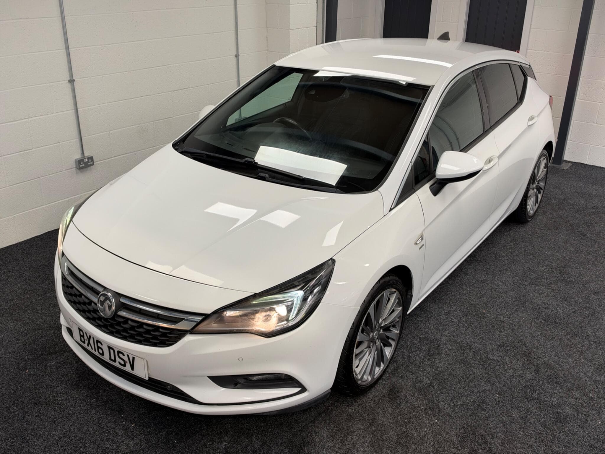 2016 Vauxhall Astra - Image 3