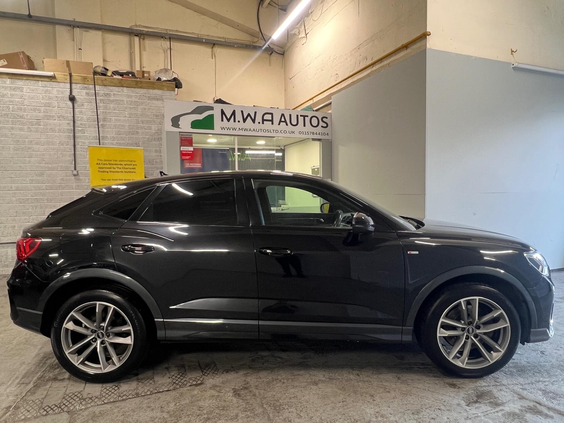2021 Audi Q3 - Thumbnail 4