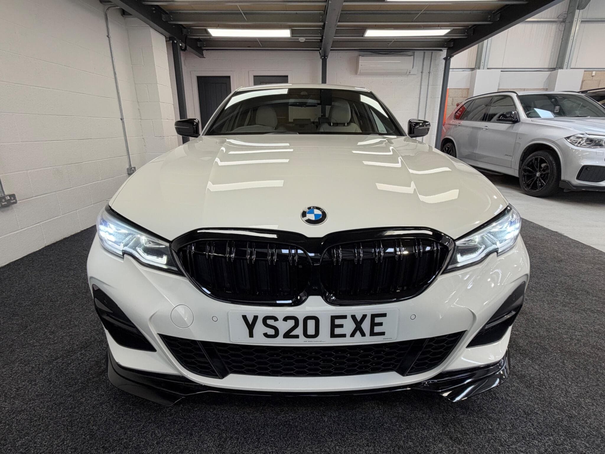 2020 BMW 3 Series - Image 3
